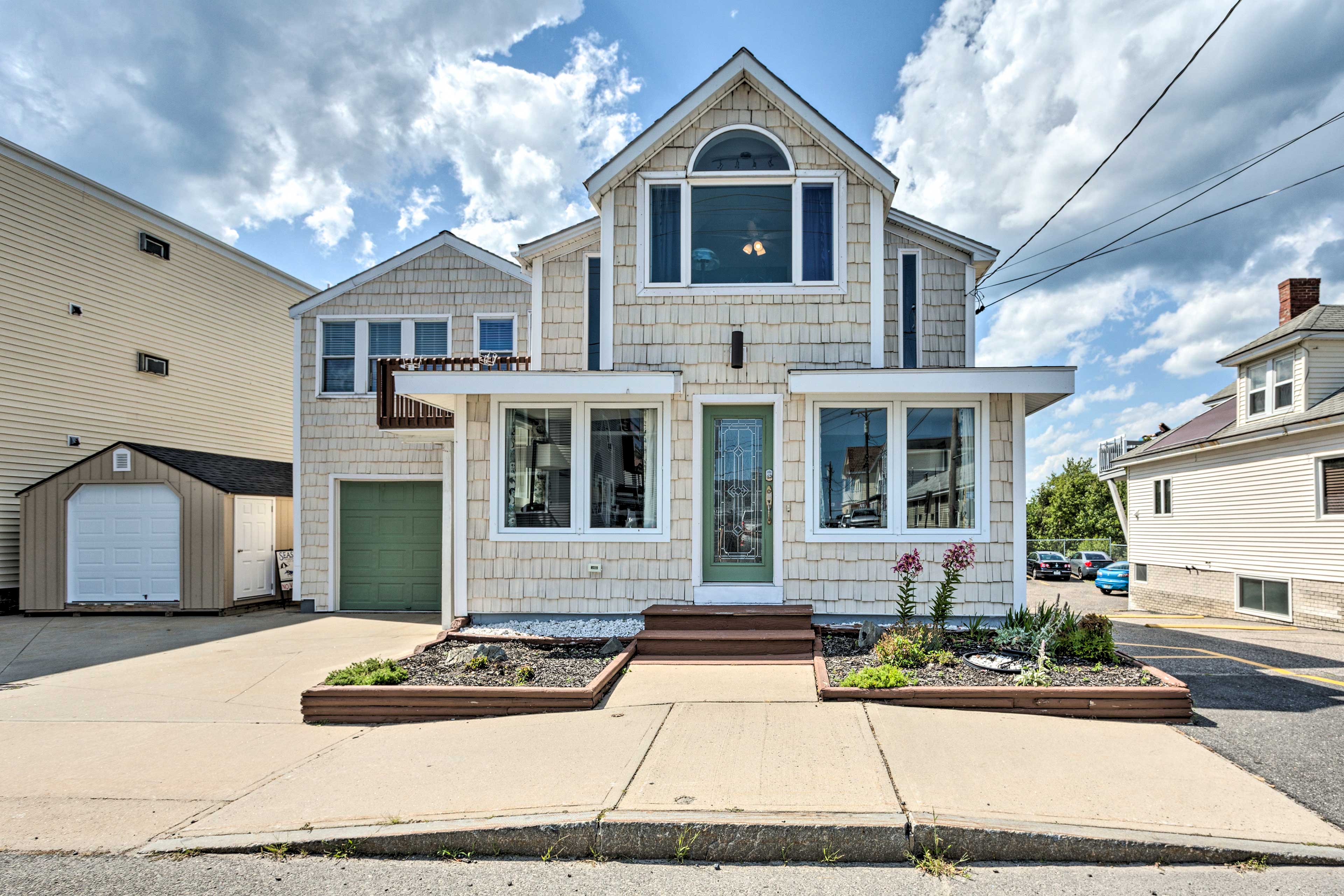 Property Image 1 - Sun-Soaked Coastal Cottage w/ Deck + Walk to Beach