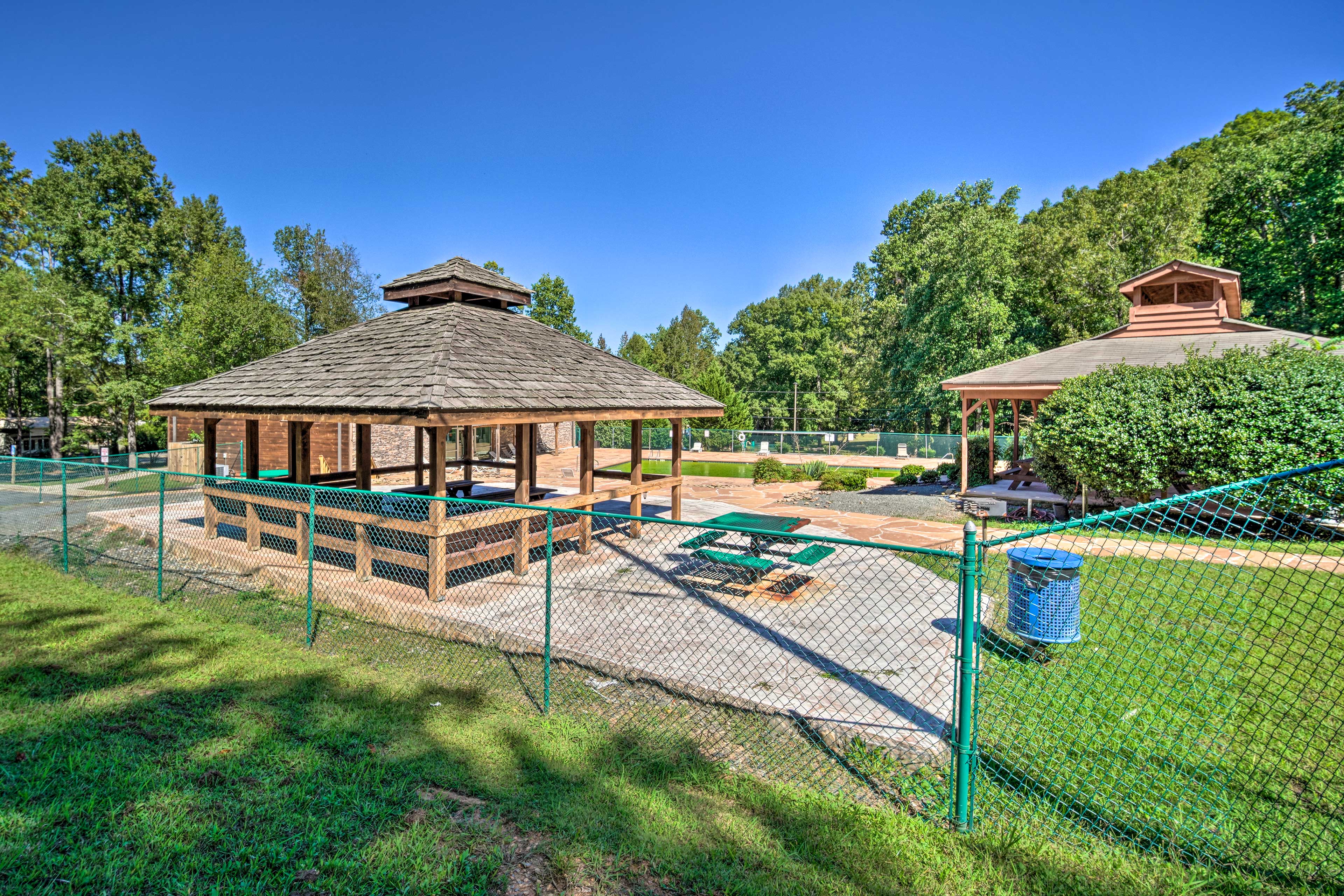 Property Image 2 - Scenic Talking Rock Creek Resort Home w/ Hot Tub