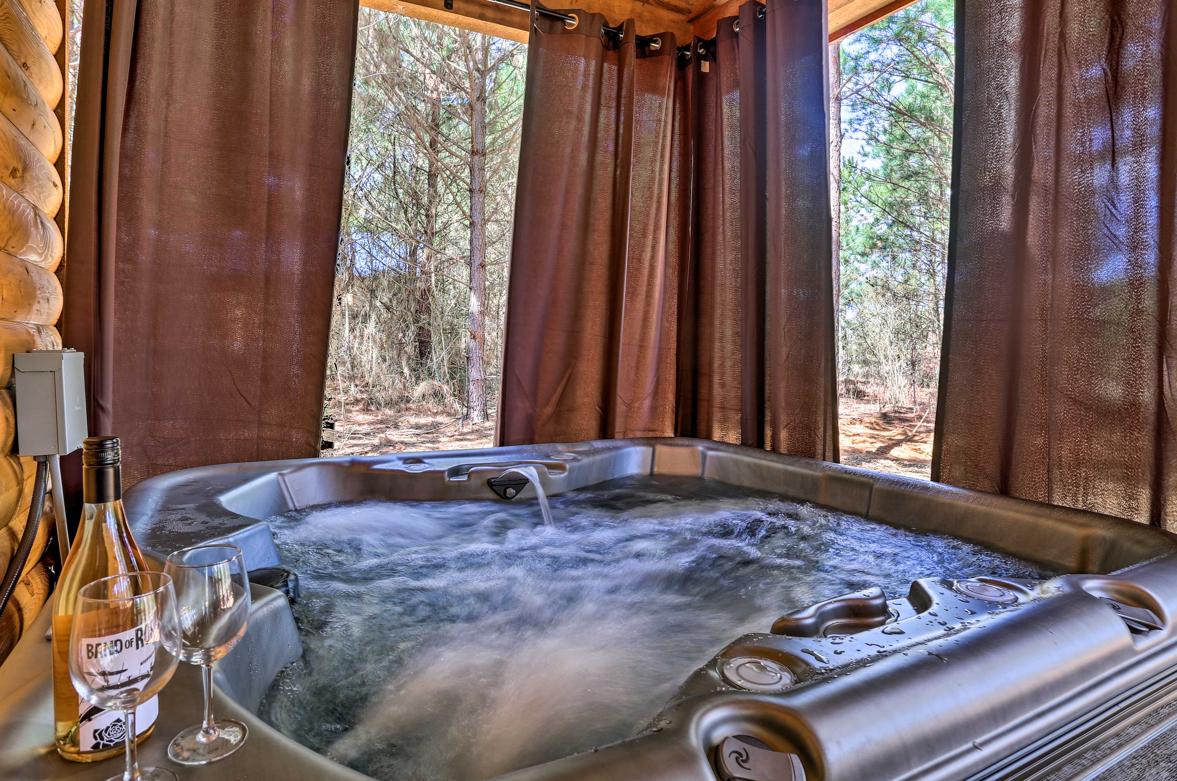 Property Image 1 - ’The Breeze’ Forested Oasis w/ Hot Tub & Deck!