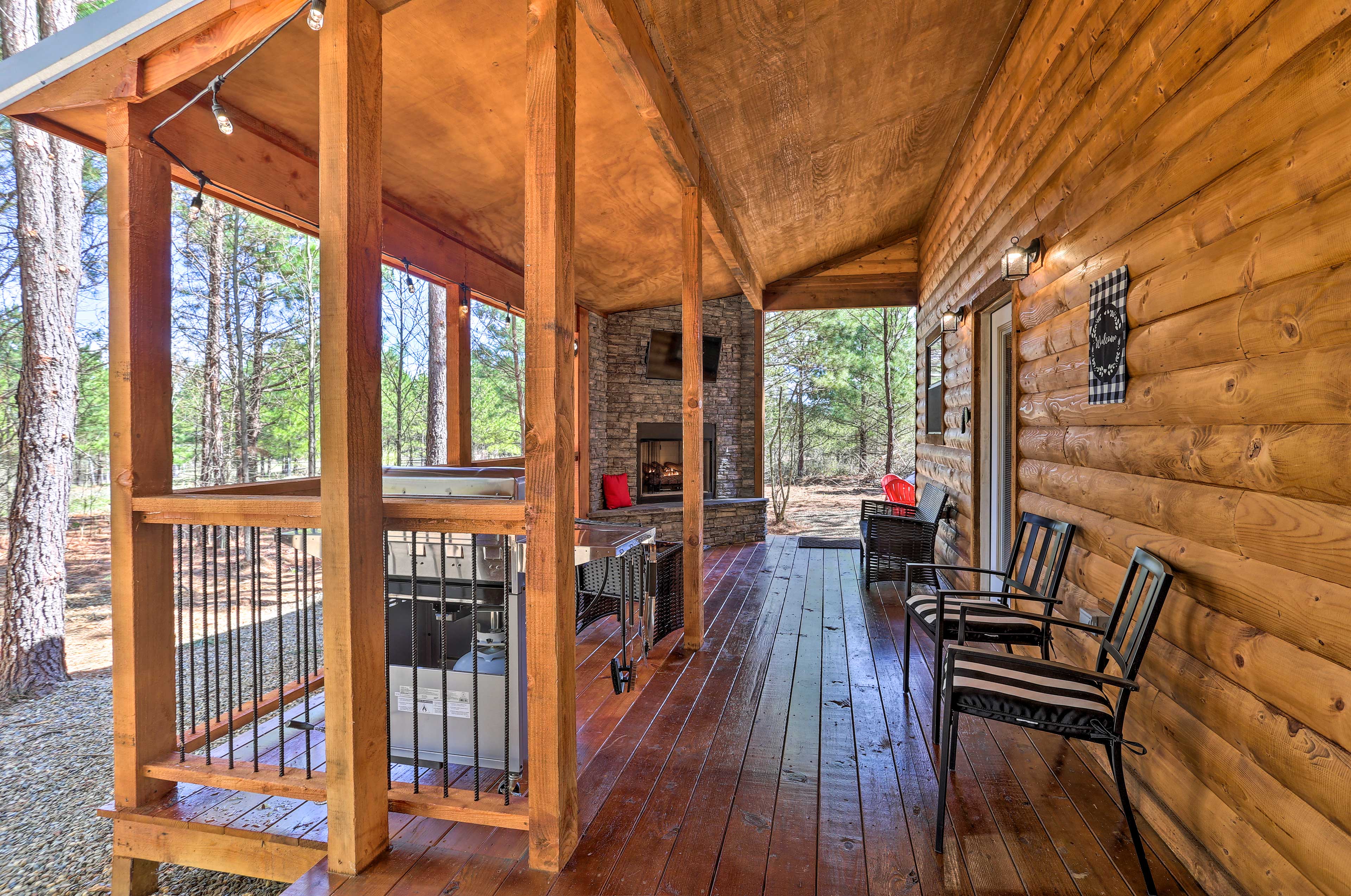 Property Image 2 - ’The Breeze’ Forested Oasis w/ Hot Tub & Deck!