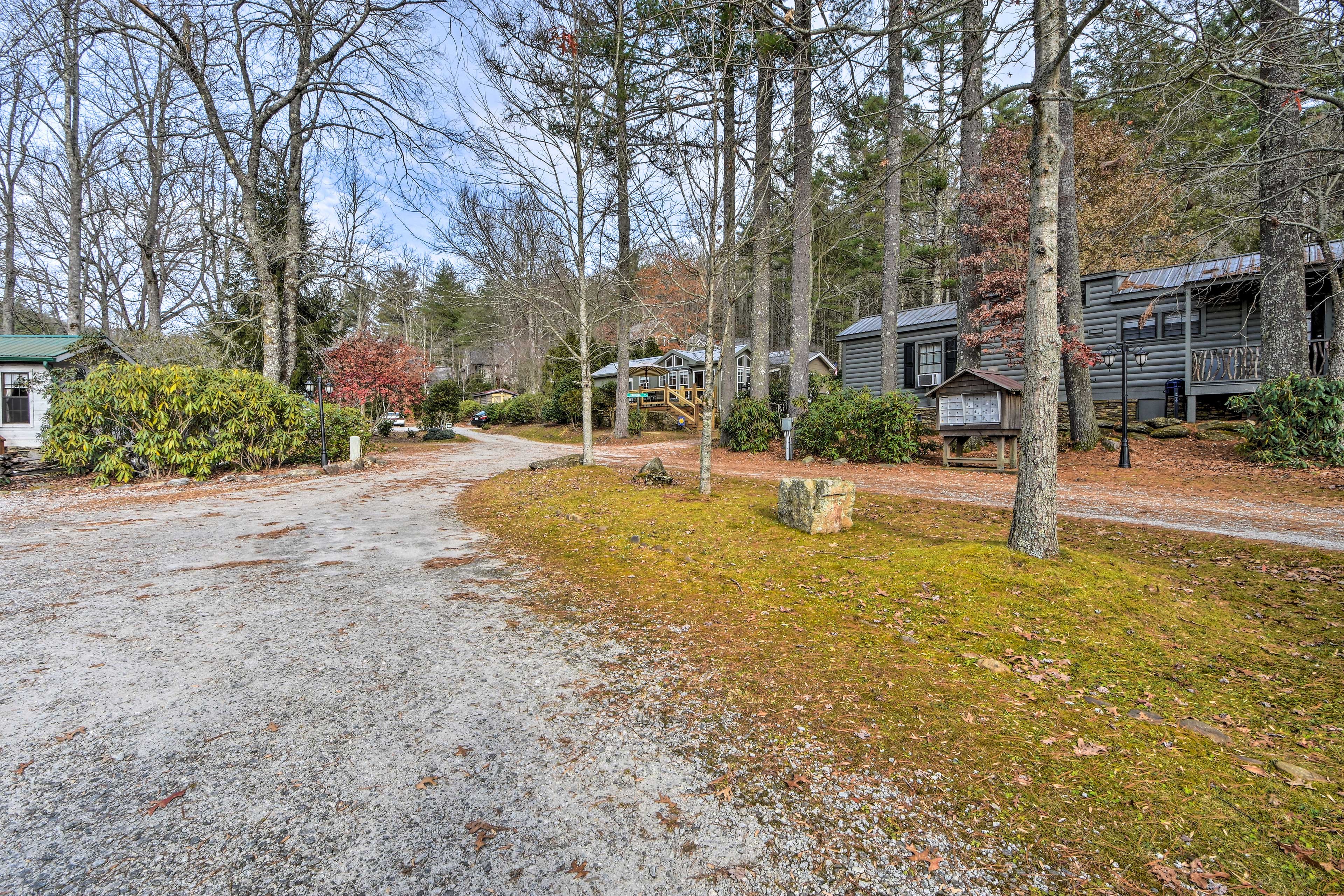 Property Image 2 - ’The Cubs Den’ Woodsy Highlands Home: Hike & Ski!