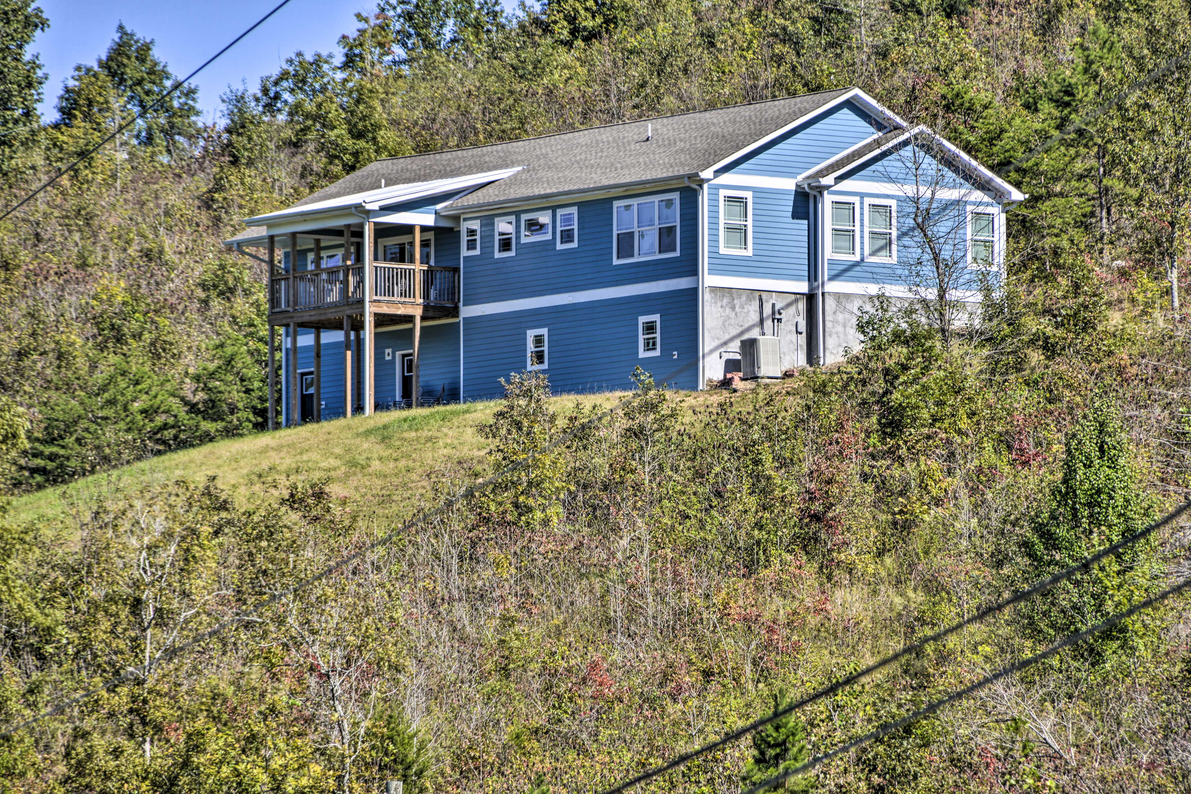 Property Image 1 - Trenton House w/ Mountain Views, Fire Pit & Grill!