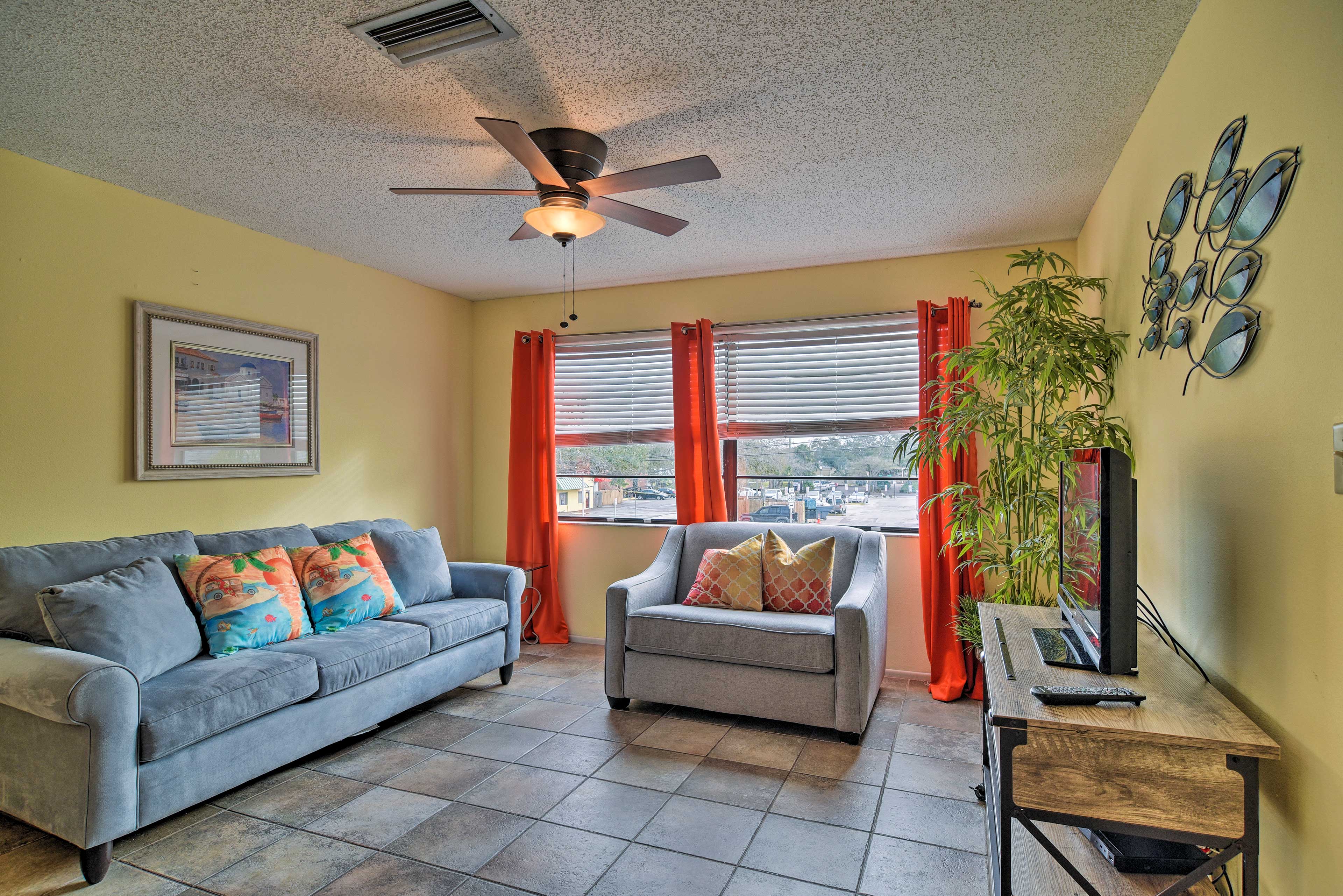 Property Image 1 - Updated Condo Near Beach: Ideal Walkable Location!