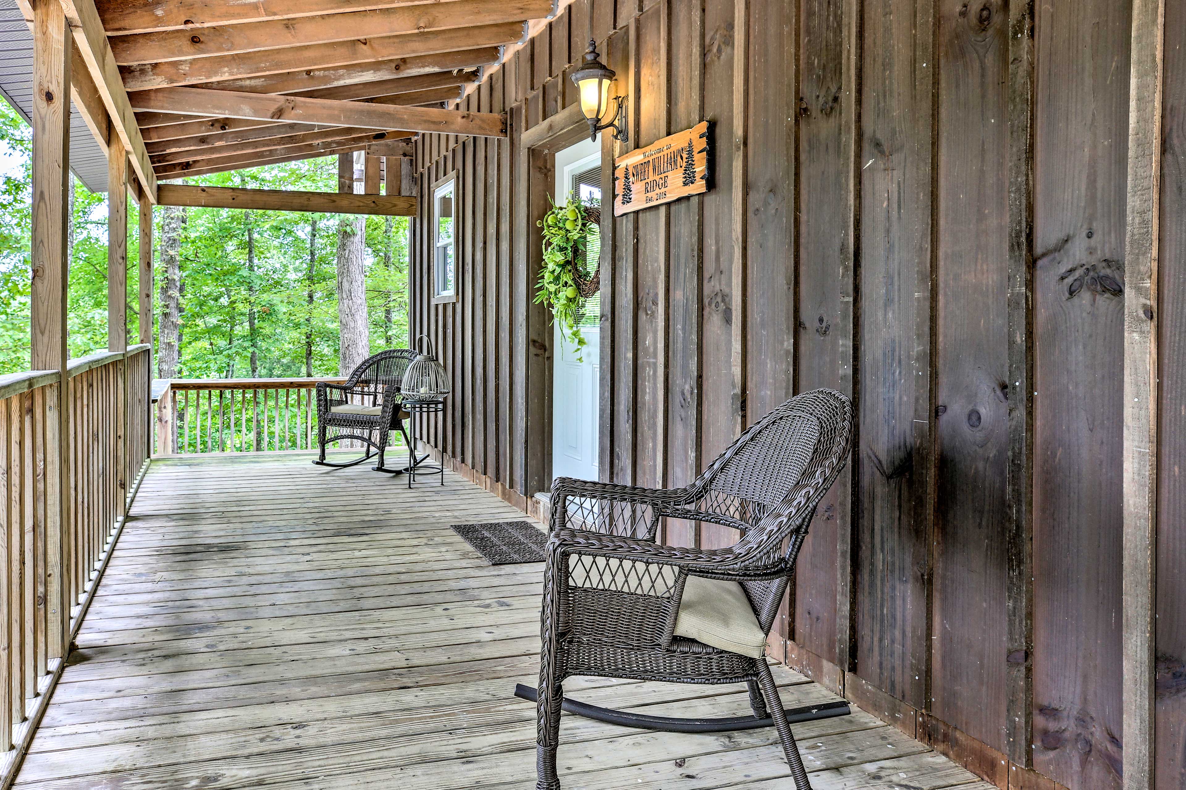 Property Image 2 - Red River Gorge Cabin w/ Private Hot Tub!