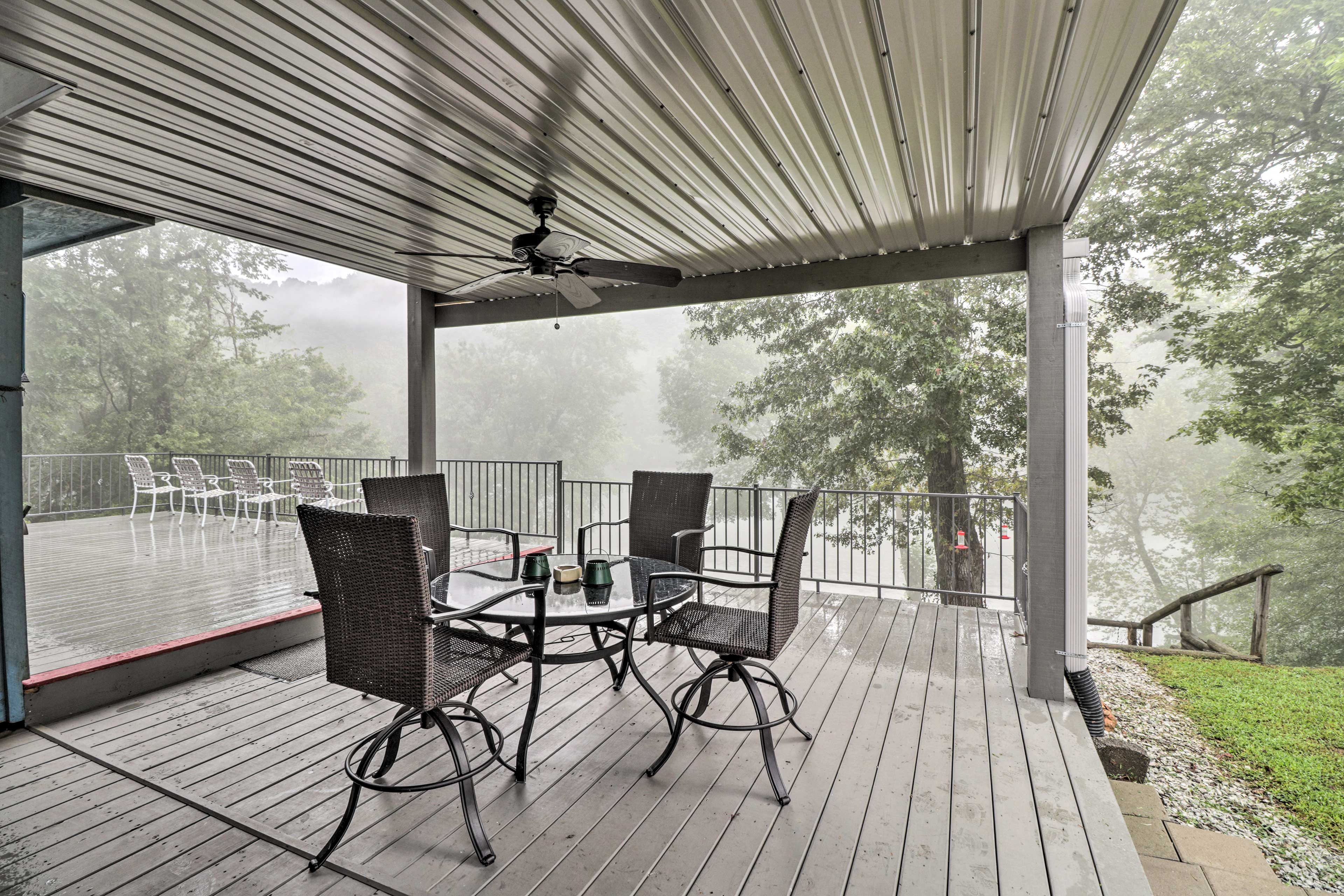 Property Image 2 - Ruby’s Landing Cottage w/ Deck & White River Views