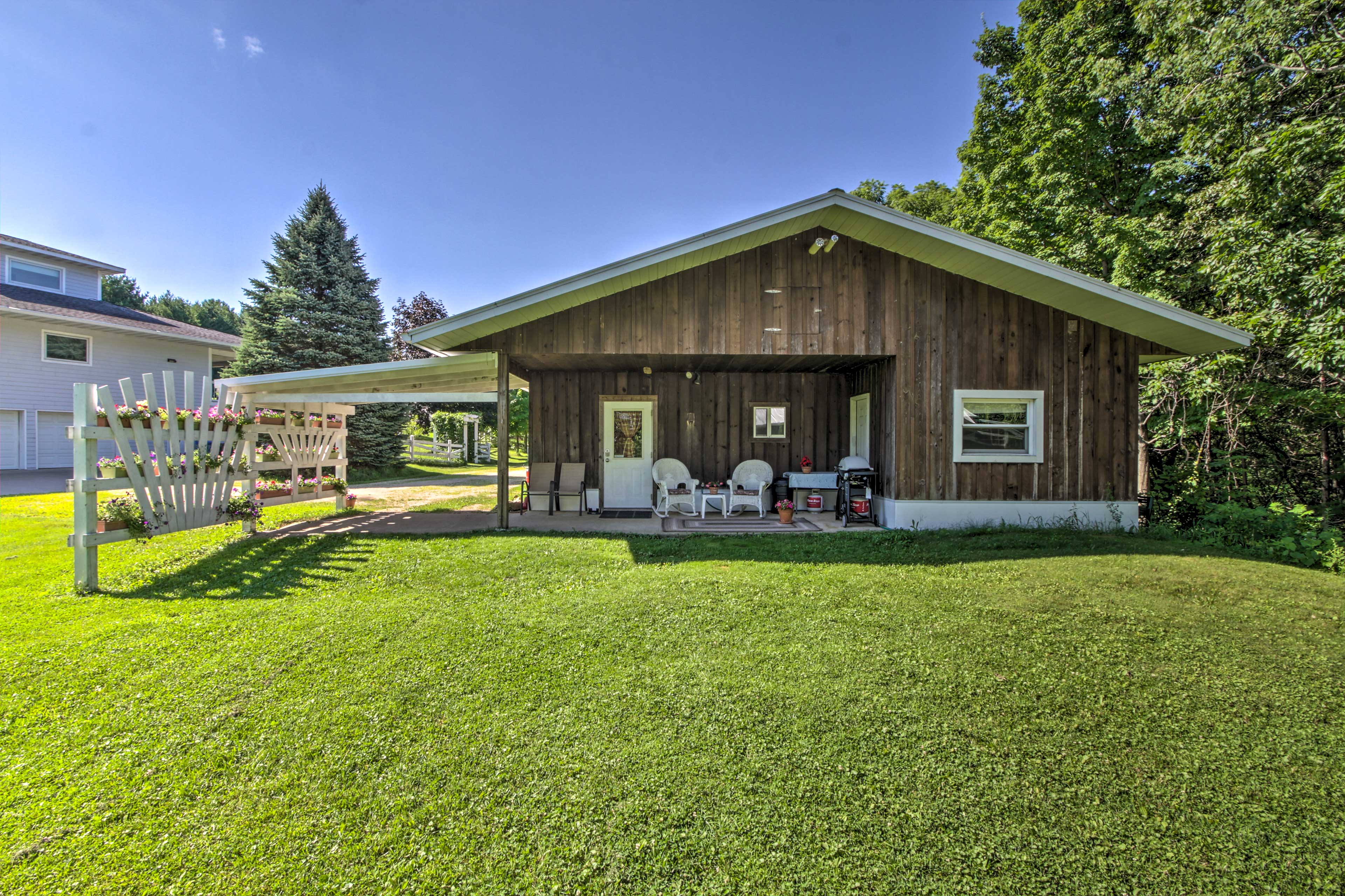 Property Image 1 - La Crescent Cottage on Minnesota Bluffs w/ View!