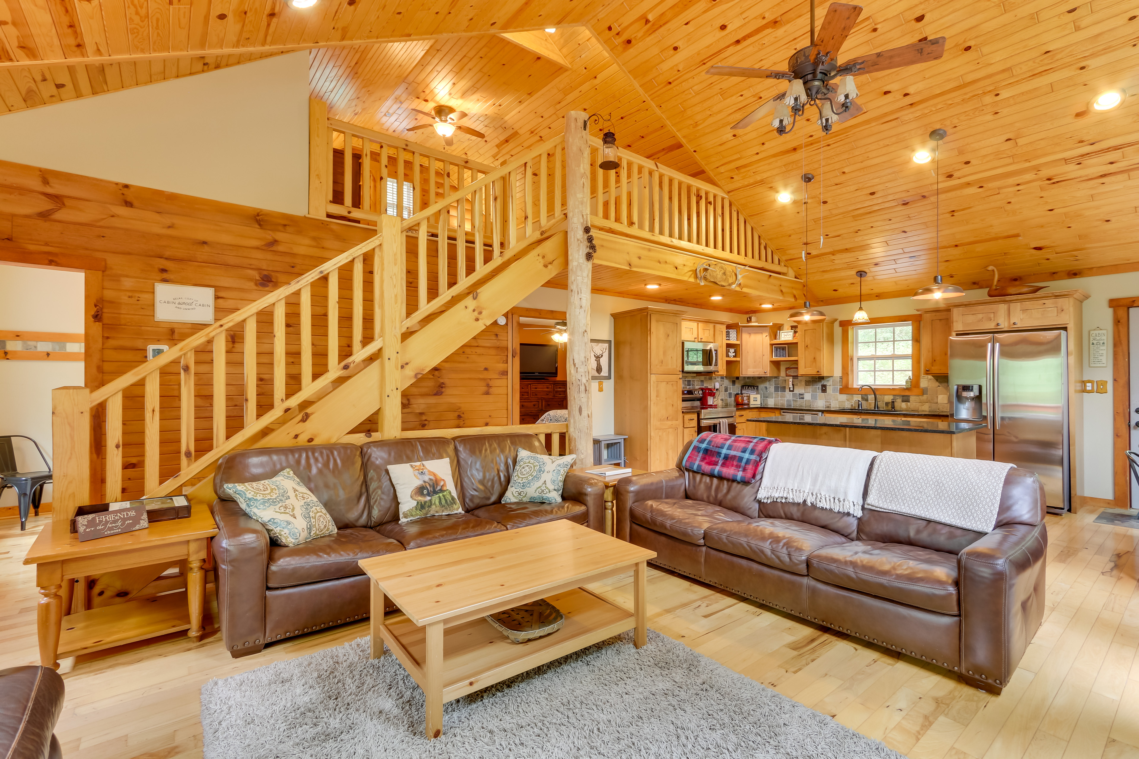 Property Image 1 - Rustic Cabin w/ Hot Tub - 7 Miles to Hocking Hills