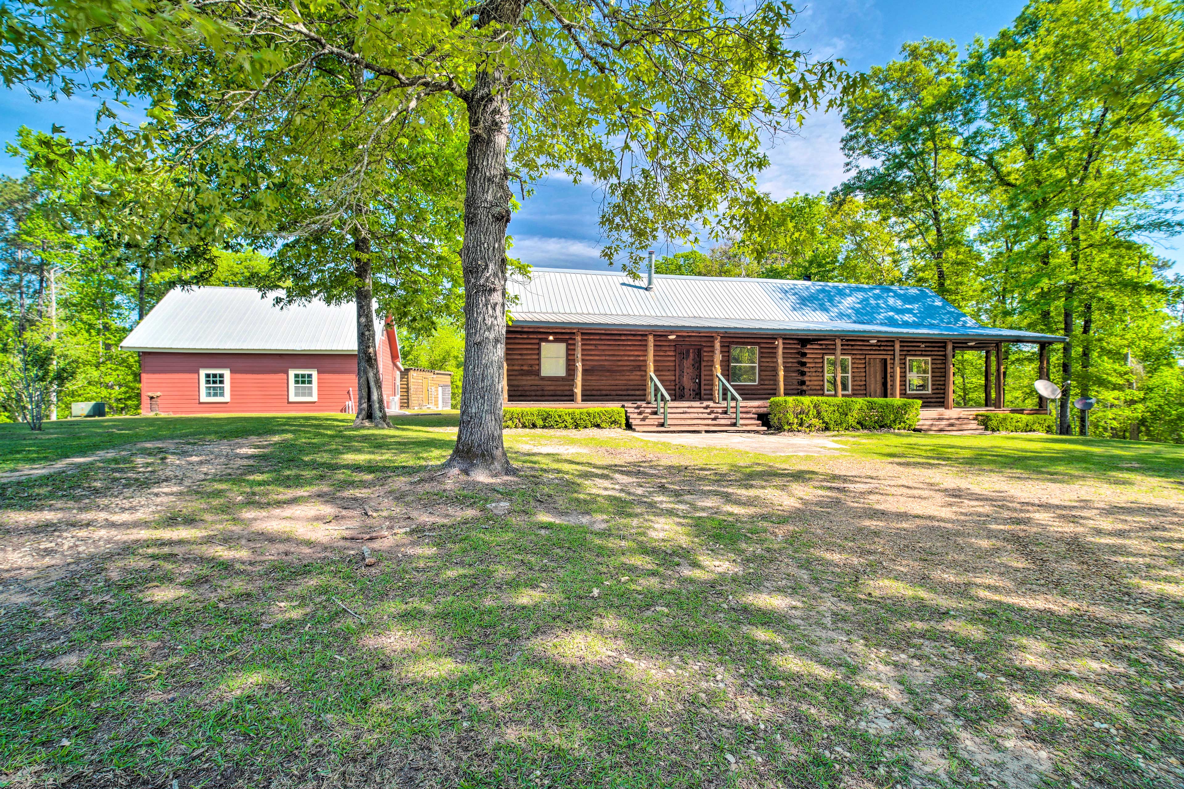 Property Image 1 - Rustic Woodville Getaway with Pool & Guest House