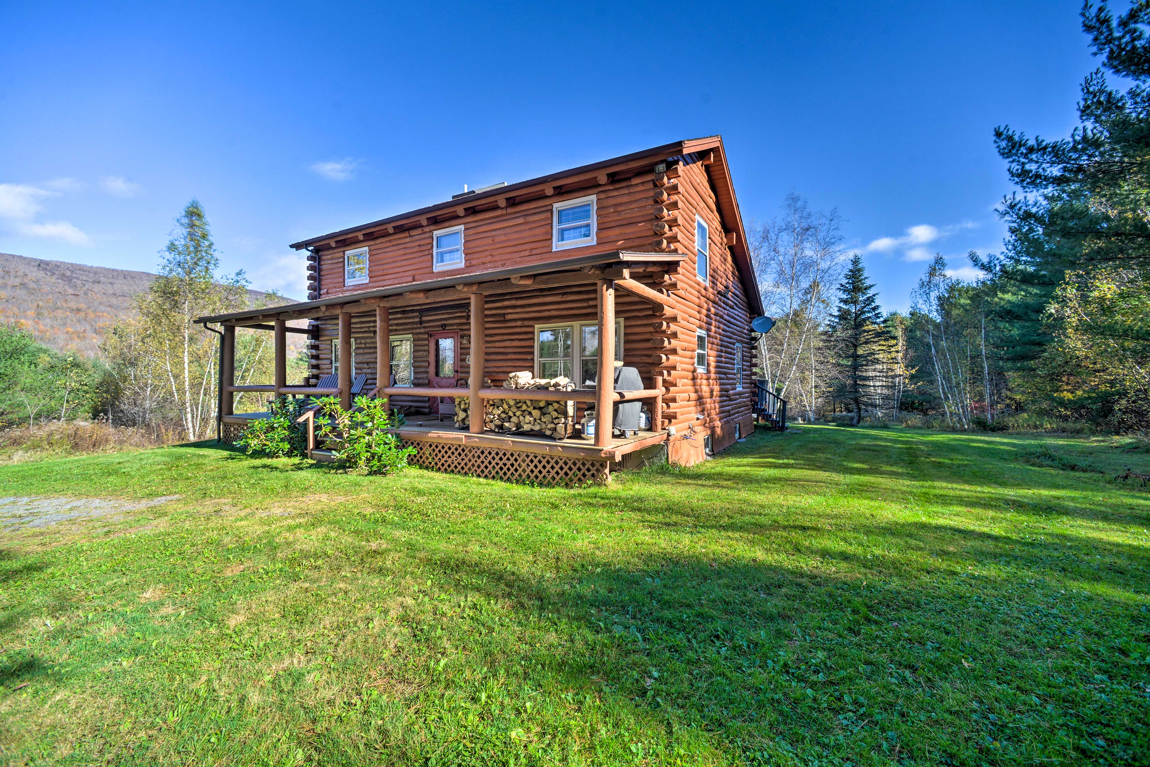 Property Image 1 - Pet-Friendly New York Cabin w/ Hot Tub & Game Room