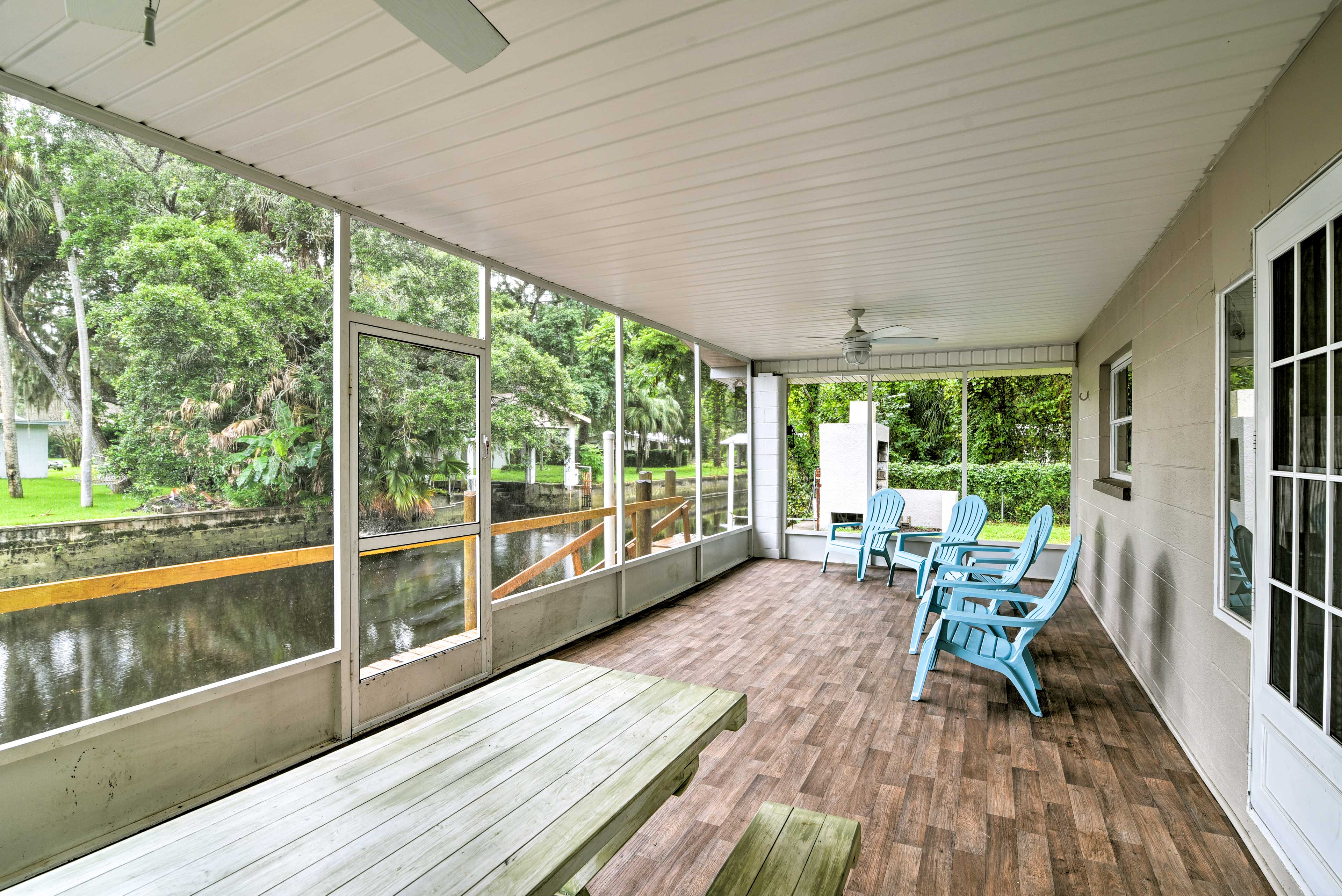 Property Image 1 - Updated Rustic Yankeetown Home w/ Lanai & Dock