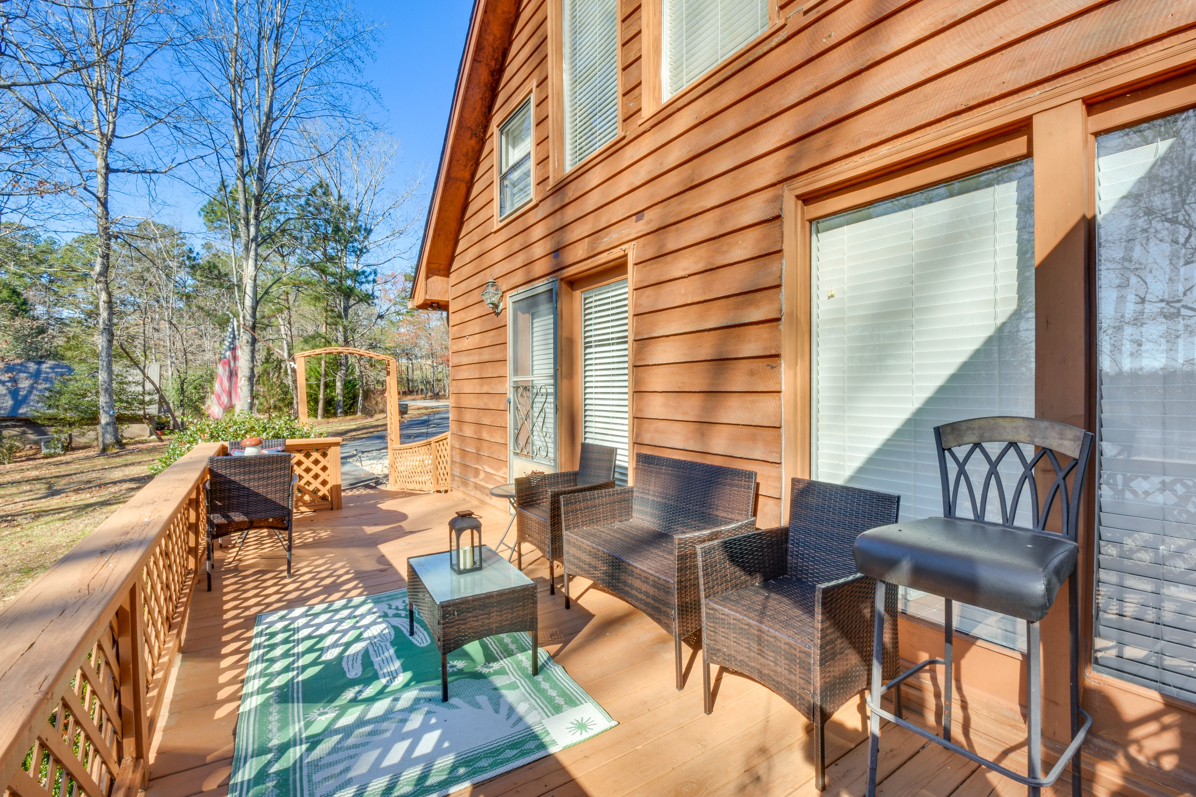 Waterfront ‘CasAbella Cottage’ w/ Kayaks & Fishing