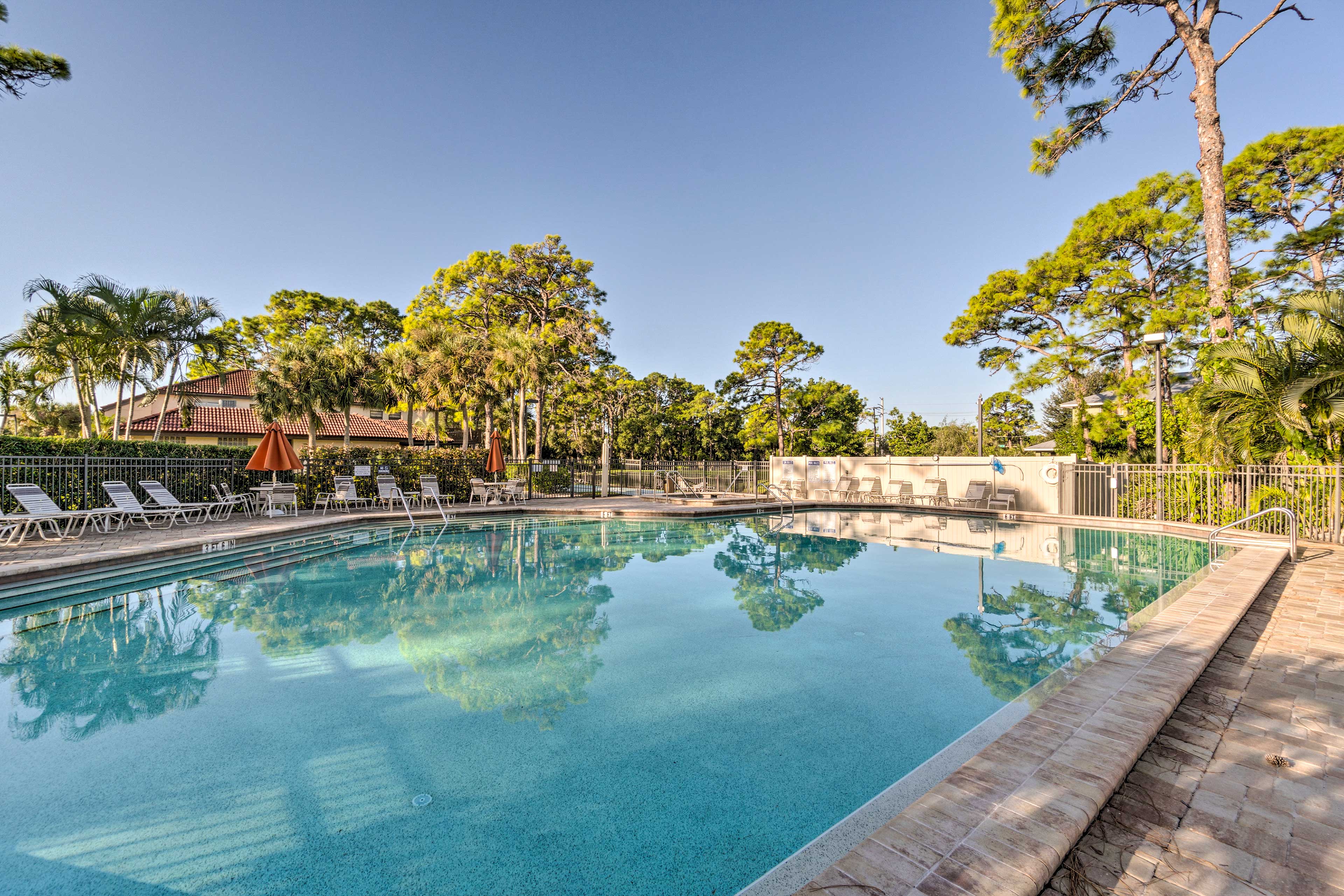 Property Image 2 - Sarasota Villa w/ Pool Access ~ 4 Mi to Beach!