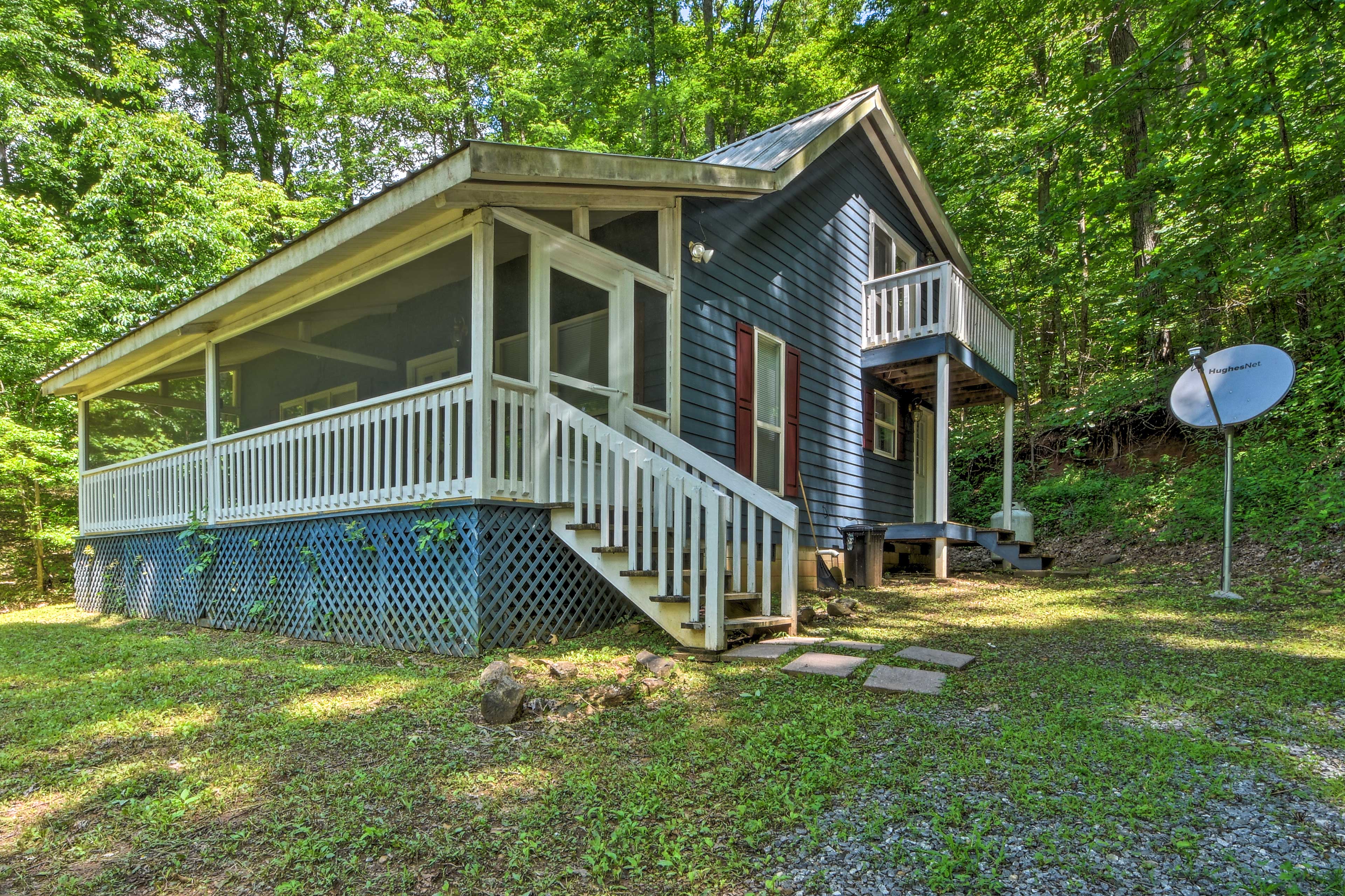Property Image 2 - Secluded Cabin w/ Porch - 7 Miles to Lake Chatuge!