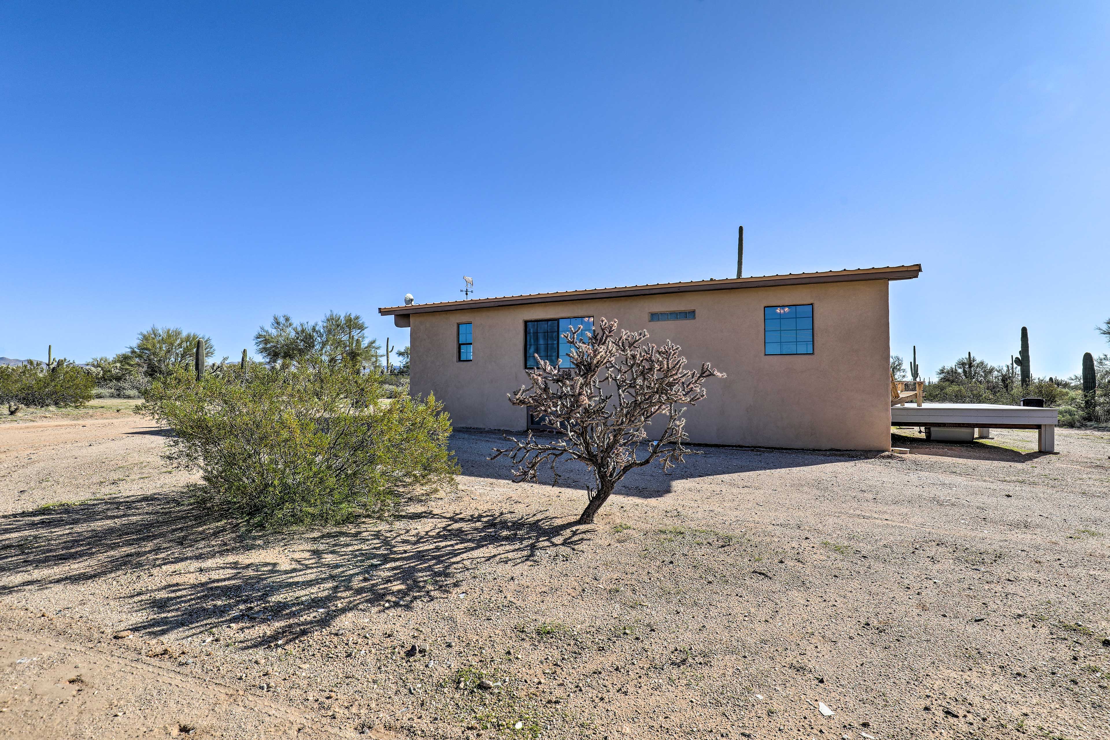 Property Image 1 - Secluded Marana Home w/ Viewing Decks + Privacy!