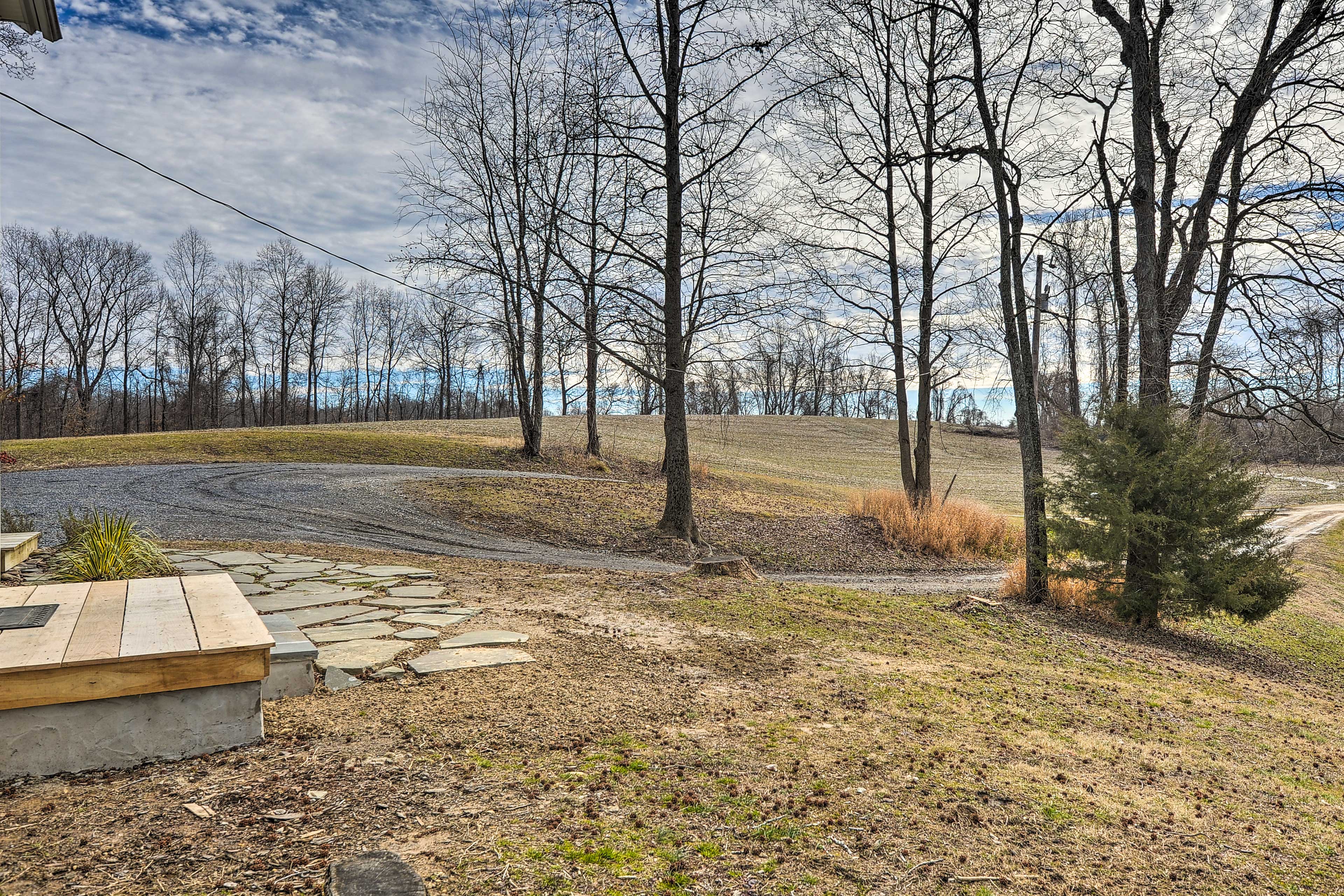 Property Image 2 - Secluded Lothian Farmhouse on 45 Acres w/ Fire Pit