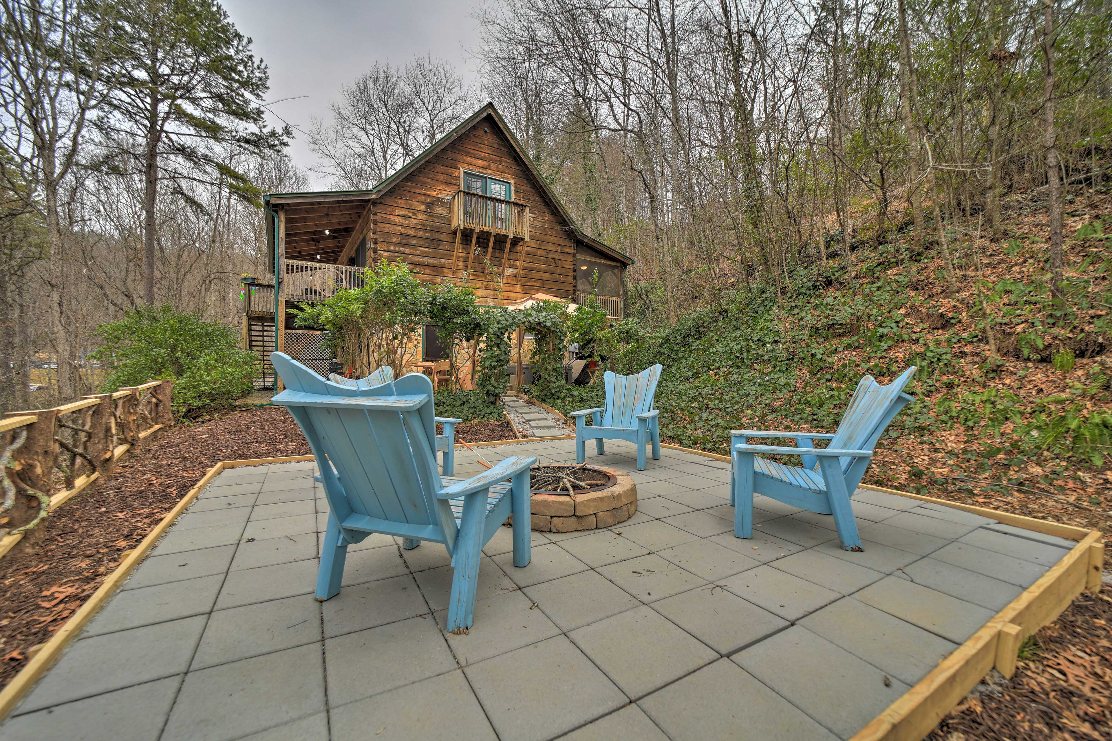 Property Image 1 - Secluded Smoky Mtn Cabin w/ Hot Tub & Fire Pit!