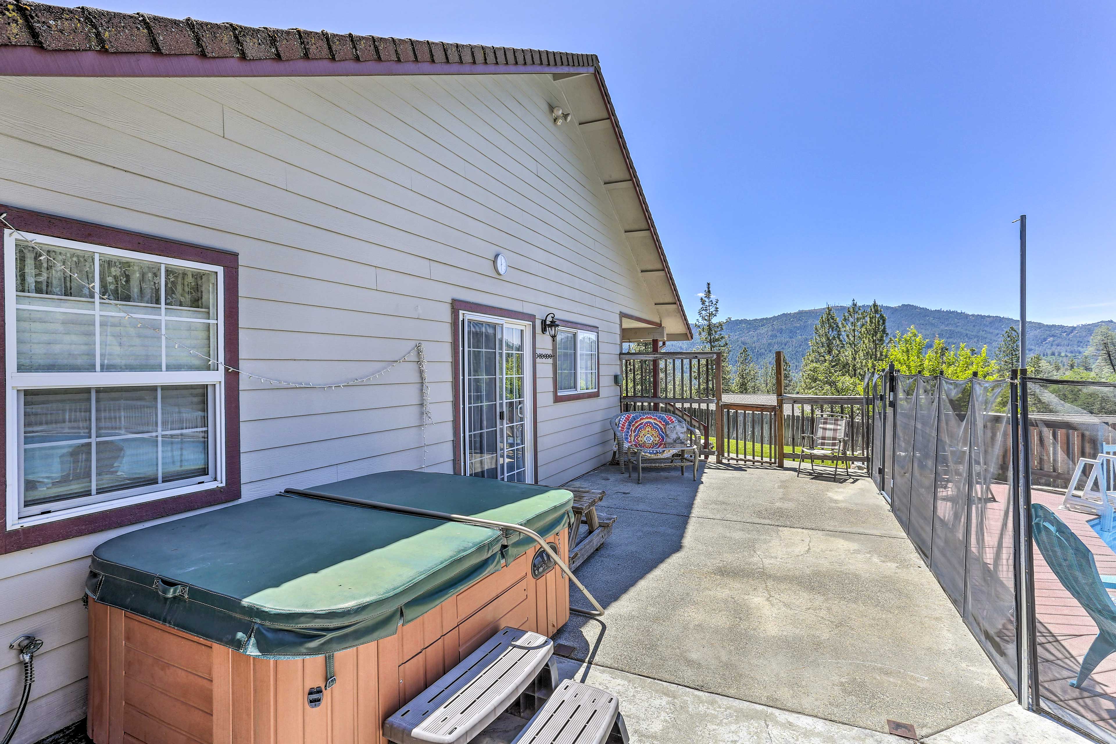 Property Image 2 - Weaverville Family Home: Mtn Views & Fire Pit