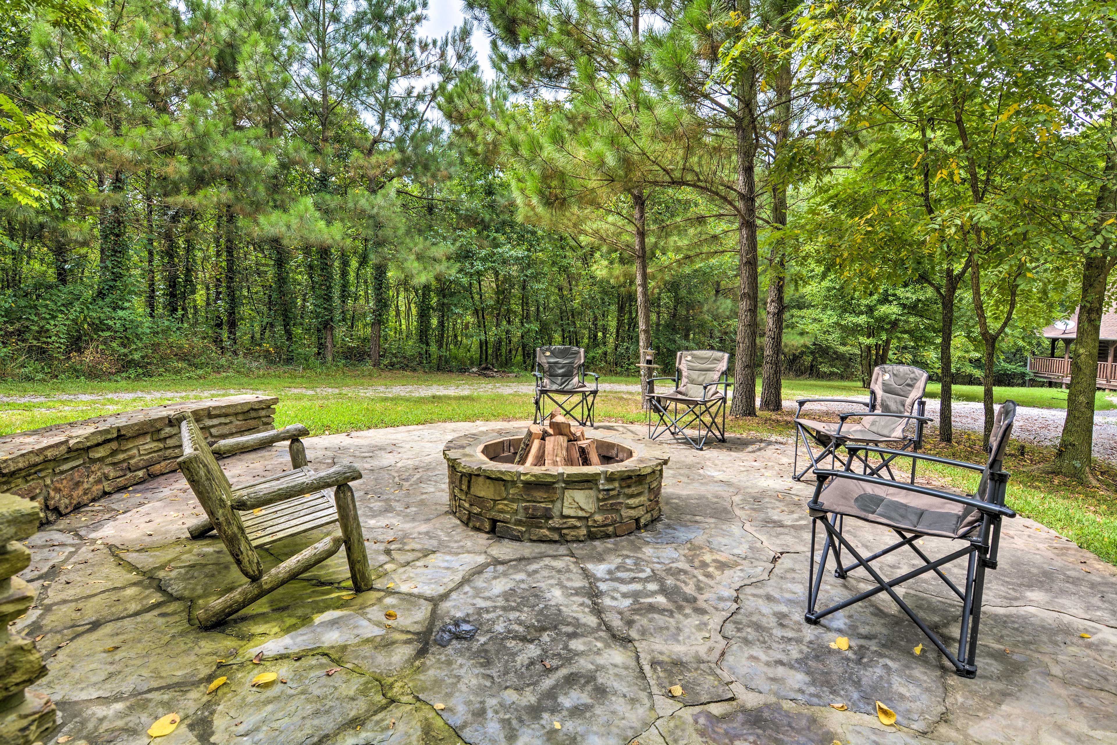 Secluded Northwest Arkansas Cabin Fire Pit & Deck Home Rental in
