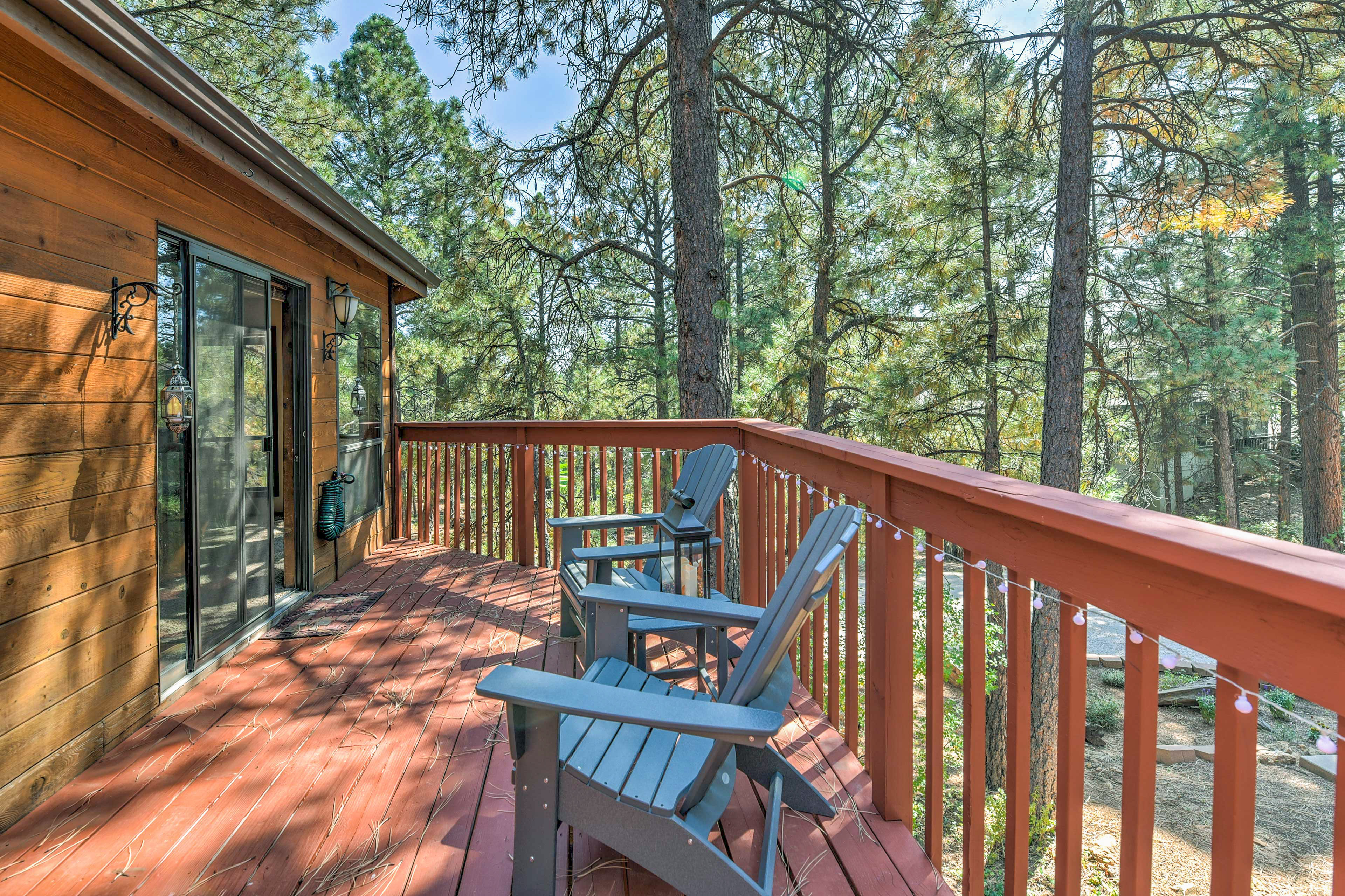 Property Image 2 - Wooded Retreat w/ Deck: 4 Mi to Downtown Flagstaff