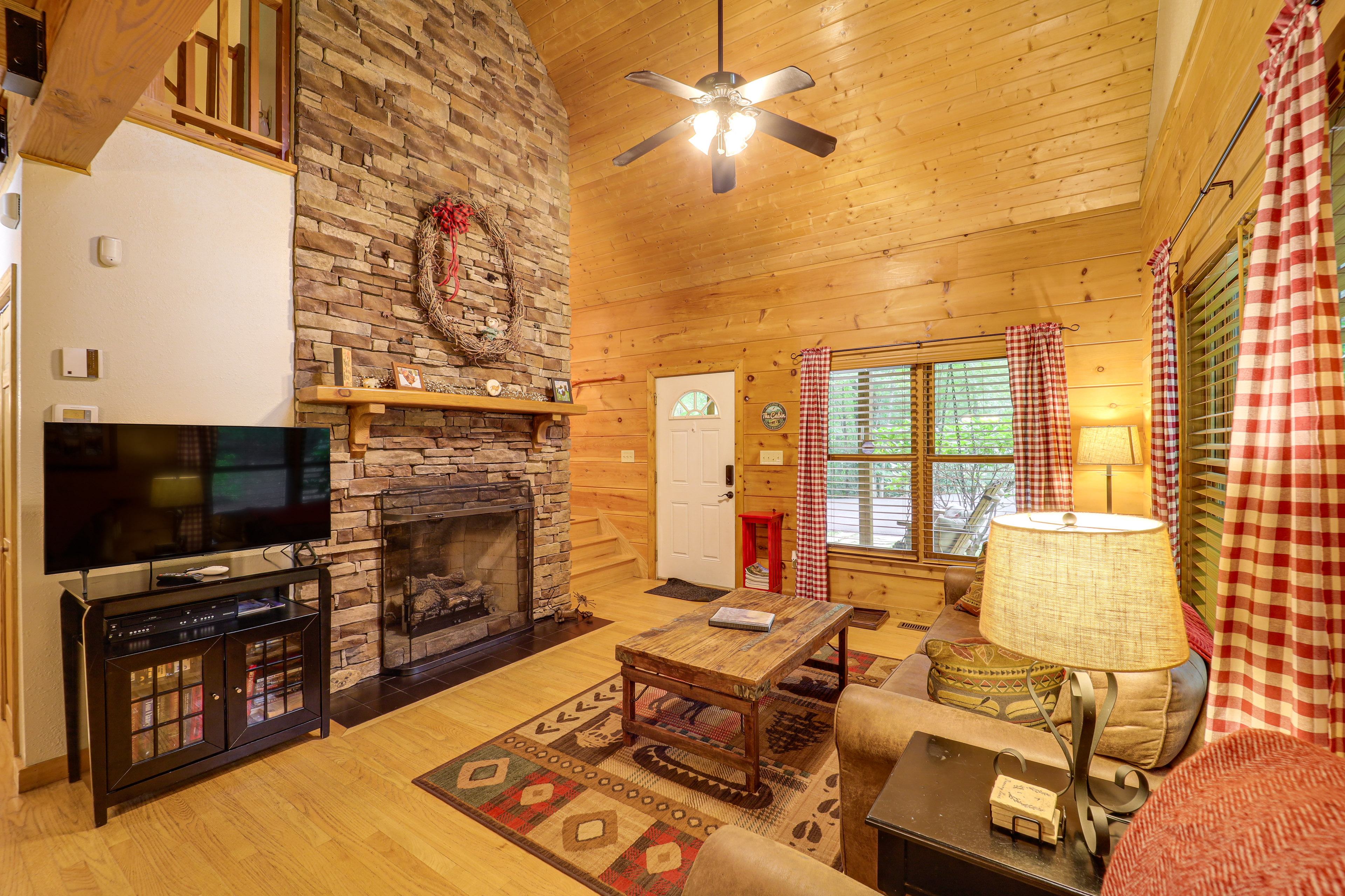 Property Image 1 - Private Cabin on 2 Acres: Hot Tub, 10 Mi to Boone!