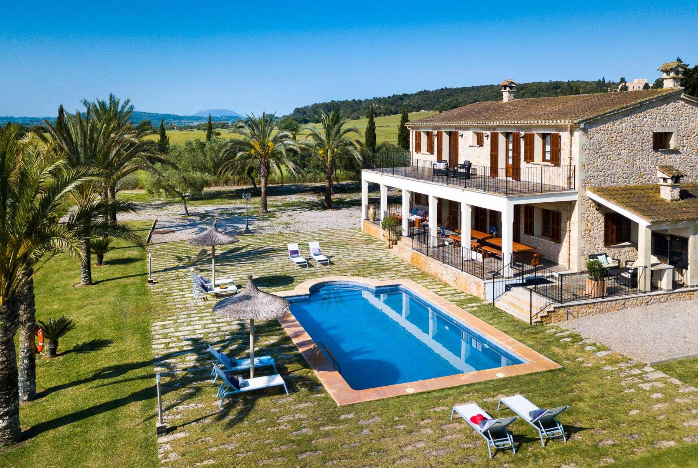 Property Image 1 - Traditional Finca with private pool near Sineu.