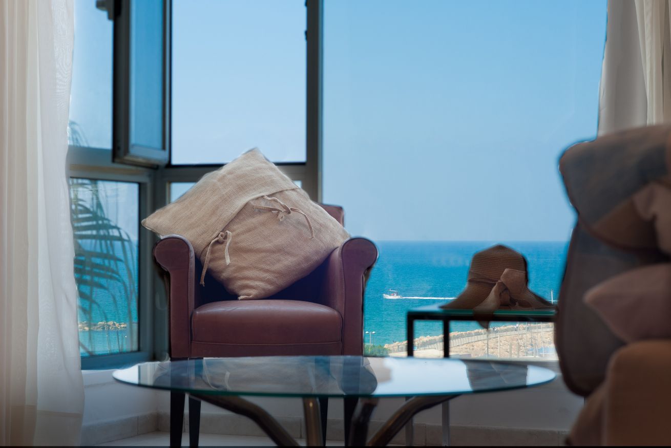 Apartment with sea view in Tel Aviv