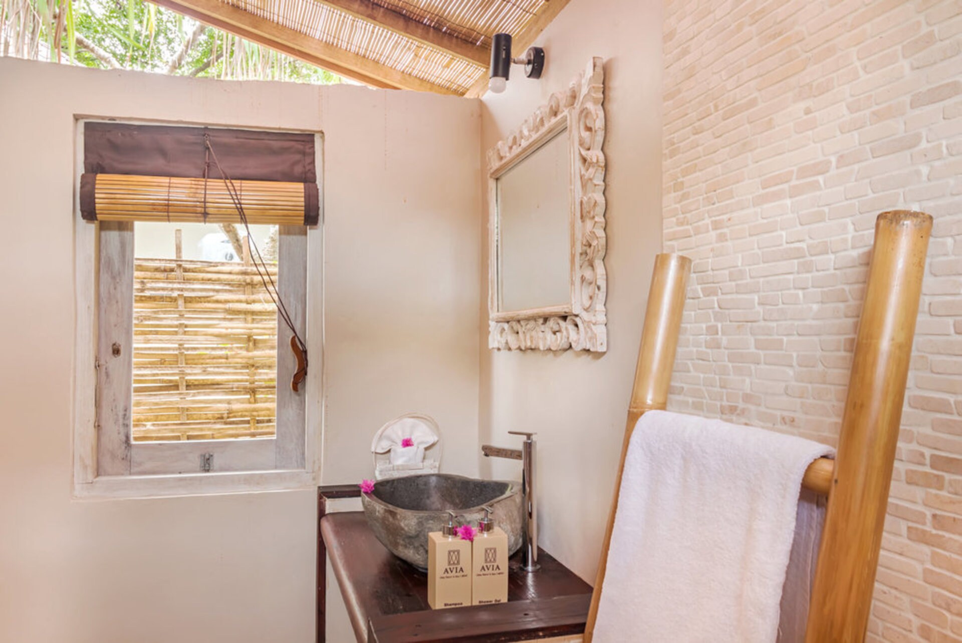  2 Bedroom Holiday Villa Close to Seminyak’s s, Bali Villa 1147