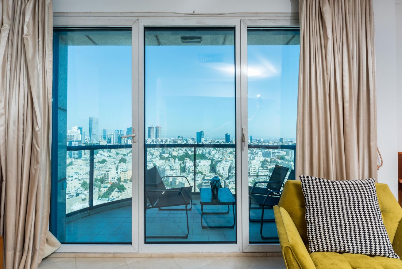 Apartment with balcony in Tel Aviv