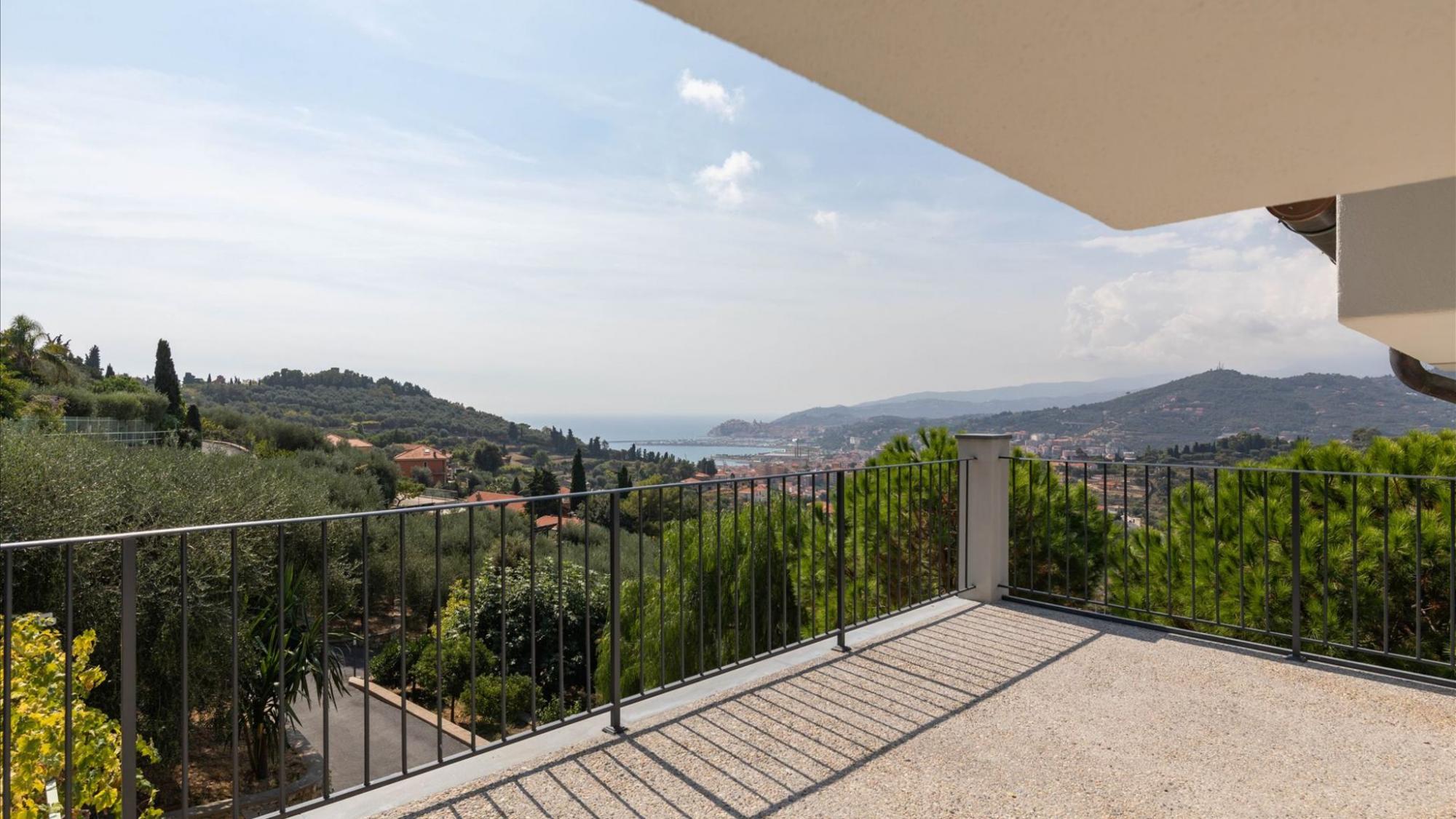 Property Image 2 - Italianway - Luxury Apartment in Modern Villa 2 