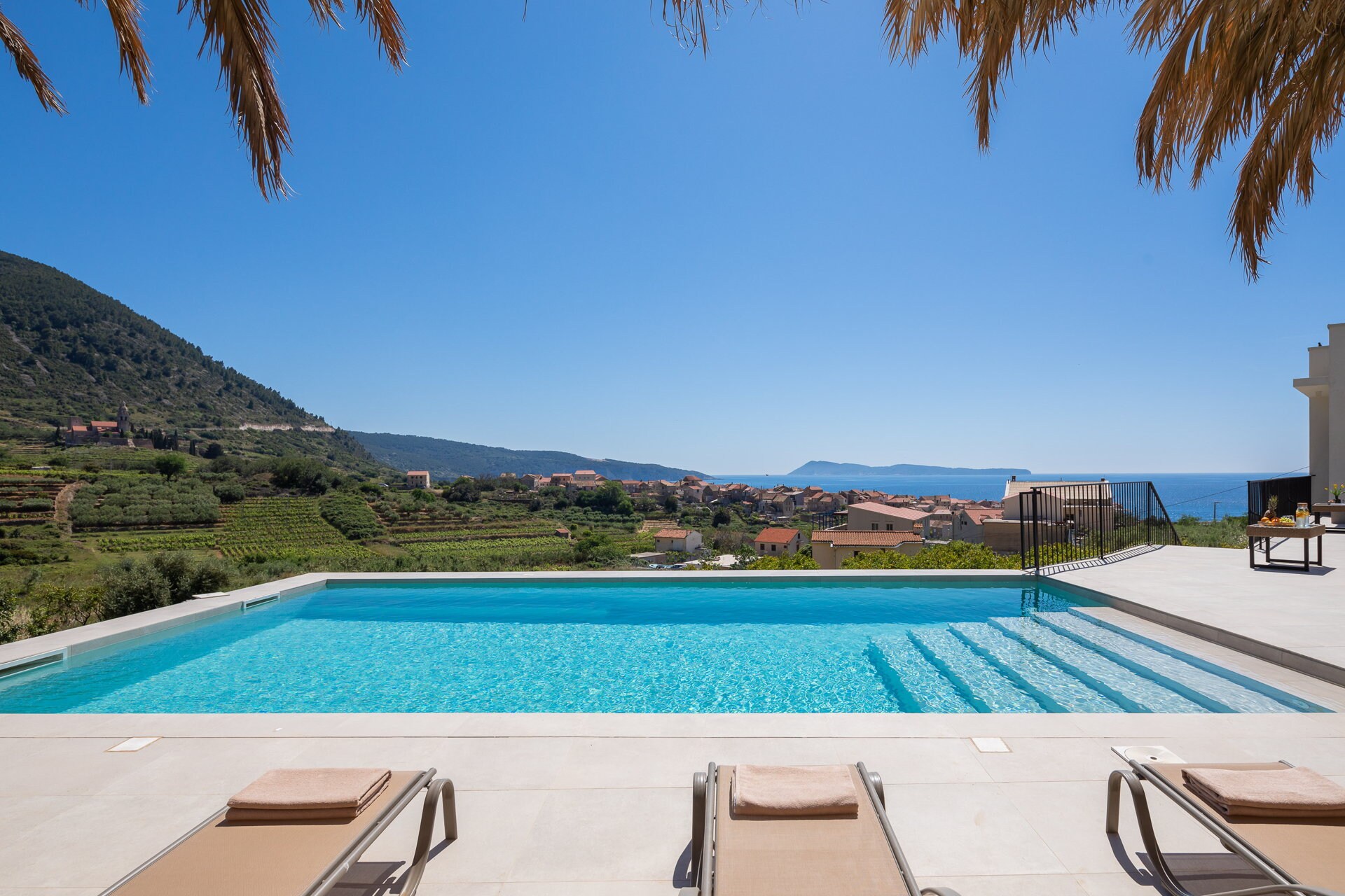 Property Image 2 - Luxury Villa Promissa with Pool