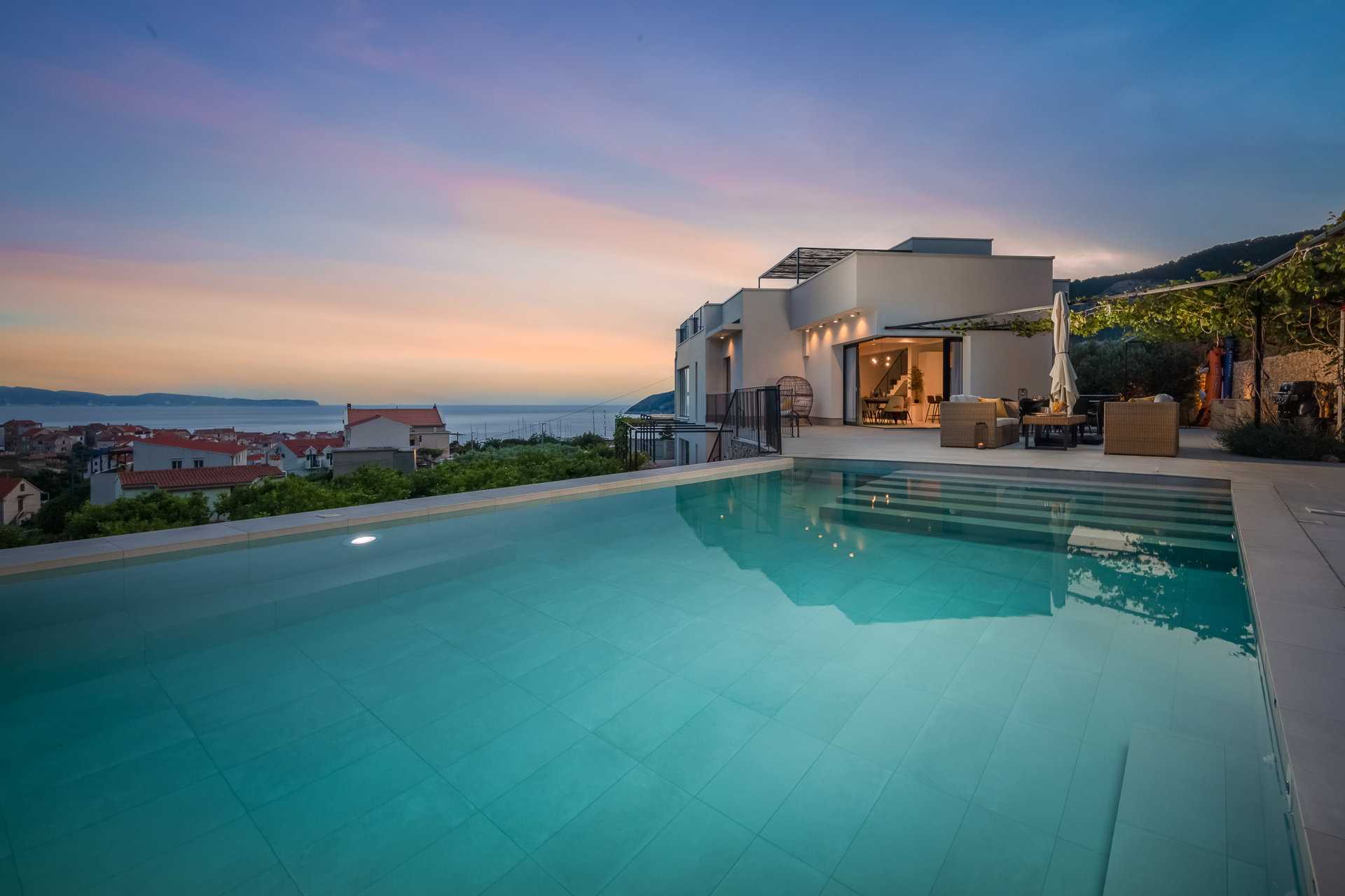 Property Image 1 - Luxury Villa Promissa with Pool