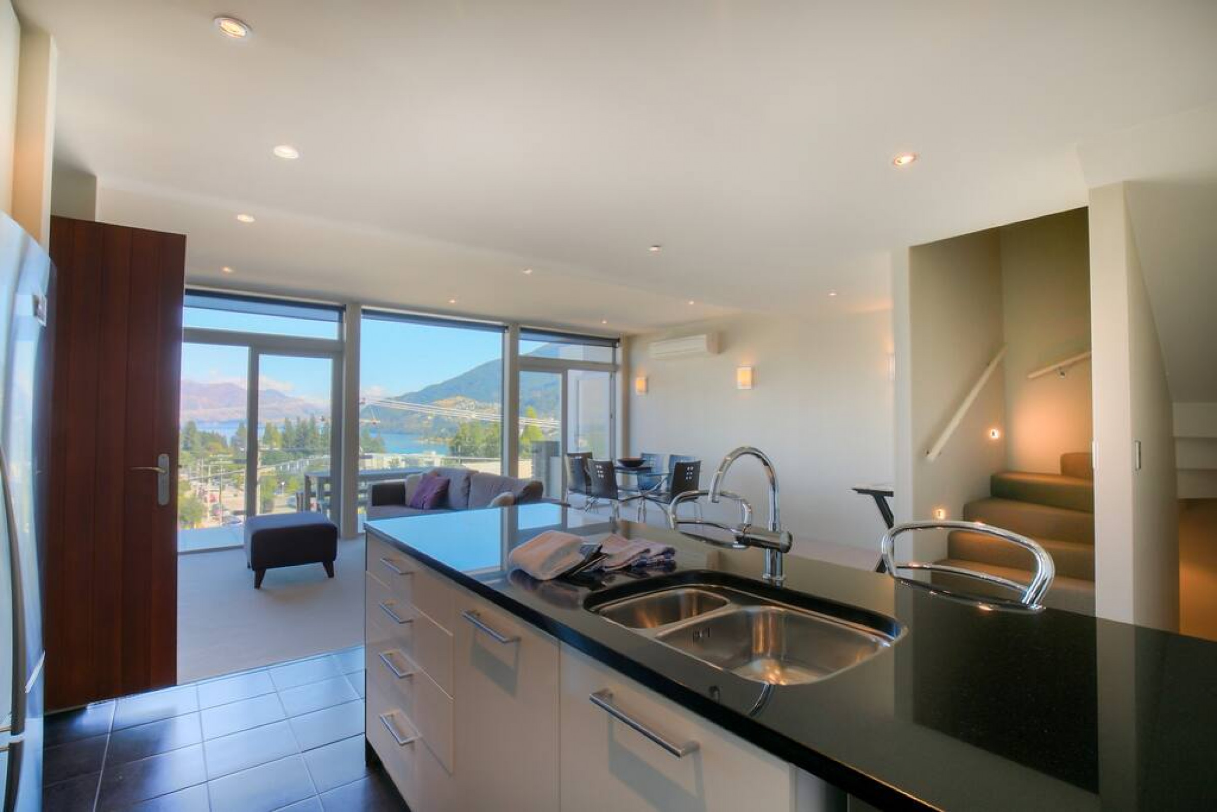 Property Image 2 - Modern Apartment with Balcony Overlooking Queenstown Bay