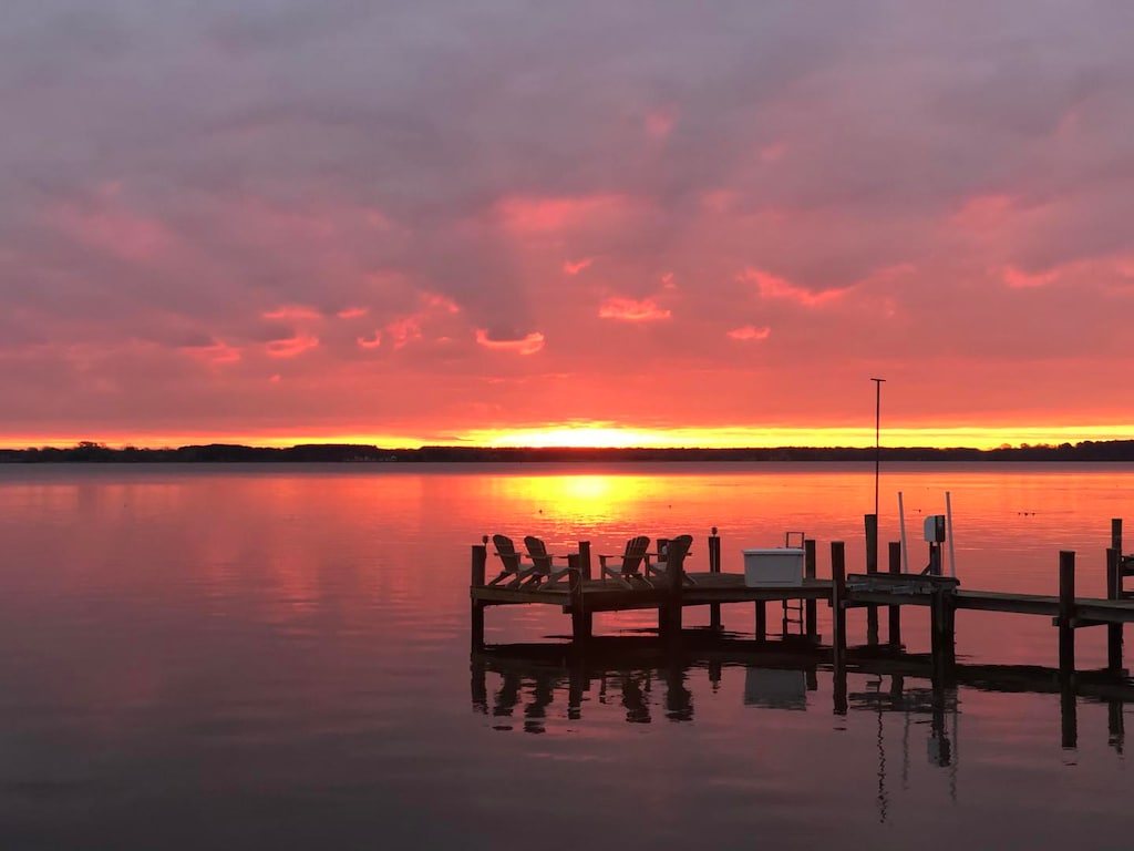 Welcome to Riverview Retreat