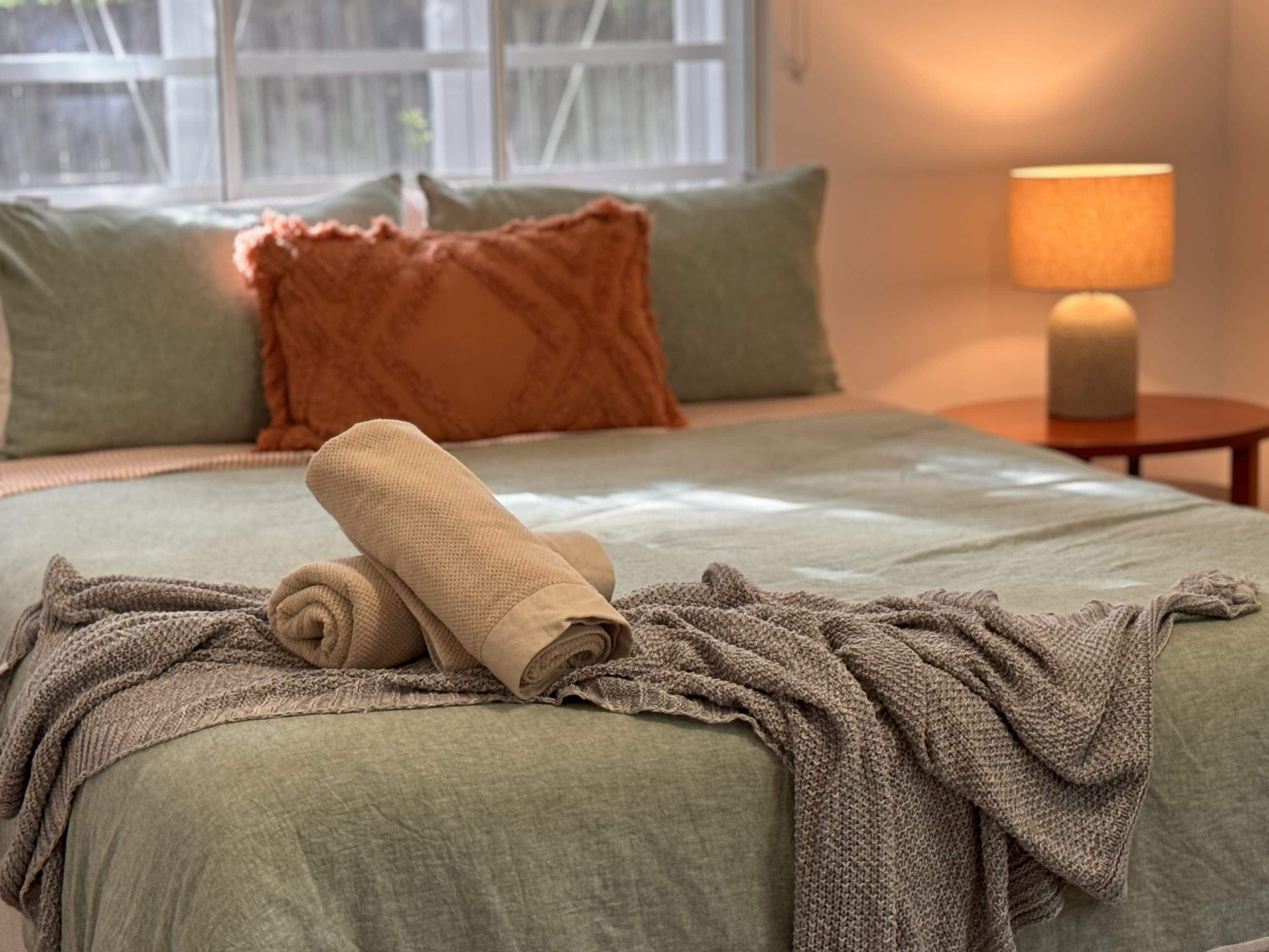 3 Bed Budget Brisbane Gem With Parking Near Gabba