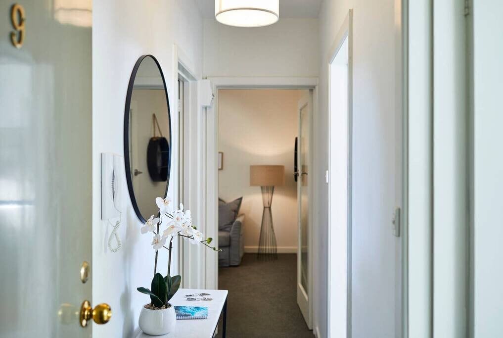 Charming Elwood St Kilda Apmnt with Parking