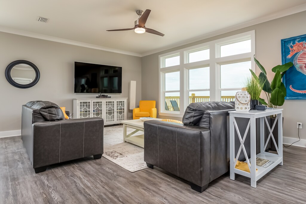 Gulf Front Living Room Island Time VI