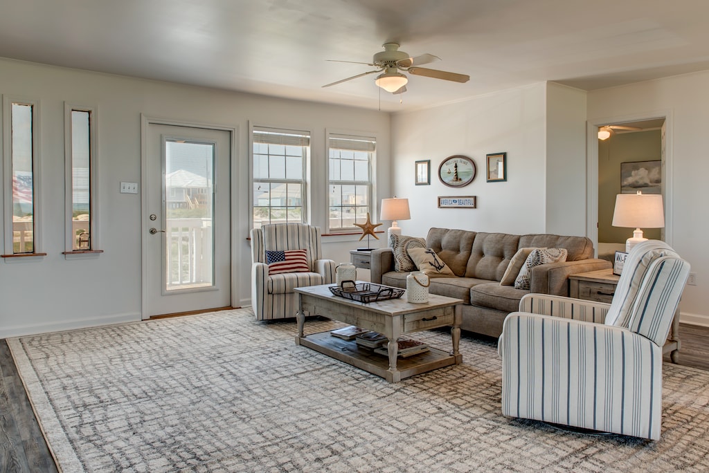 Saltiare Living Room Pet Friendly