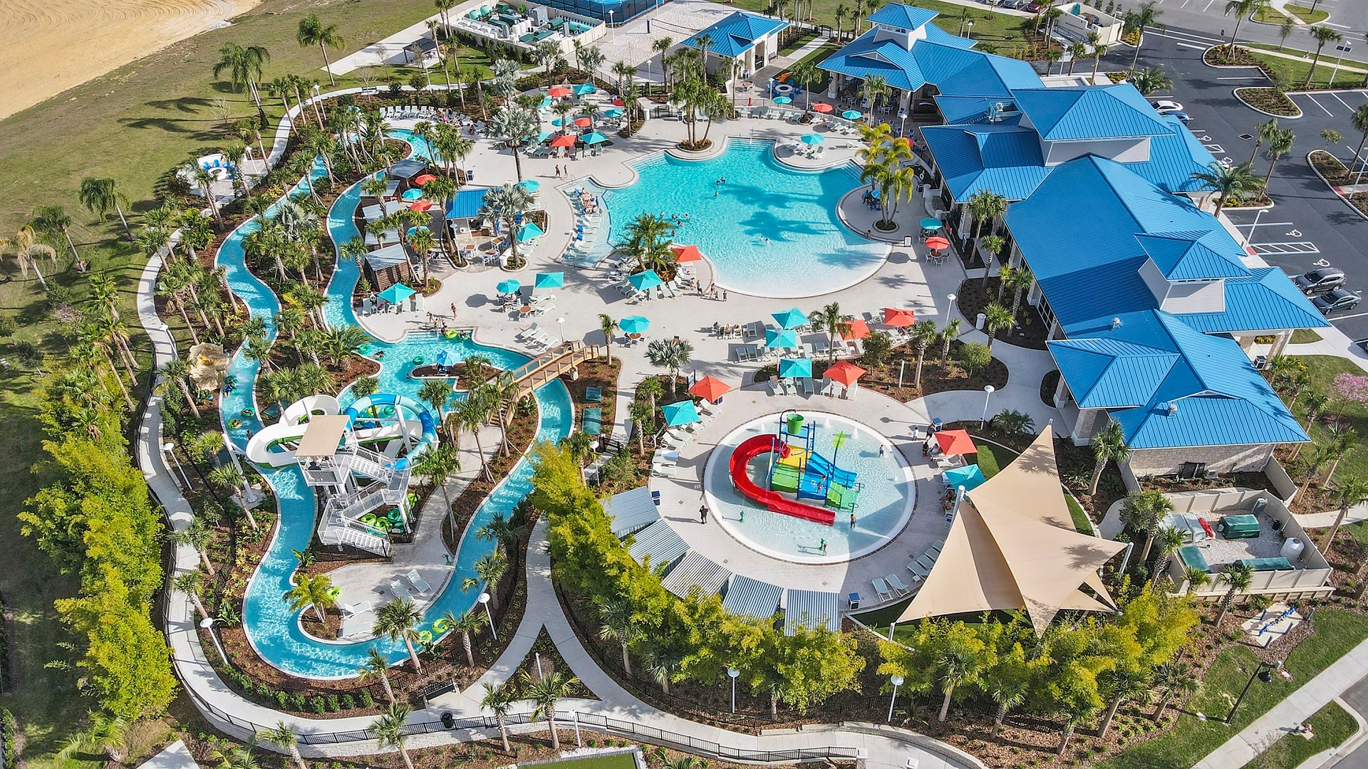 Aerial view of Windsor Island Resort swimming pool