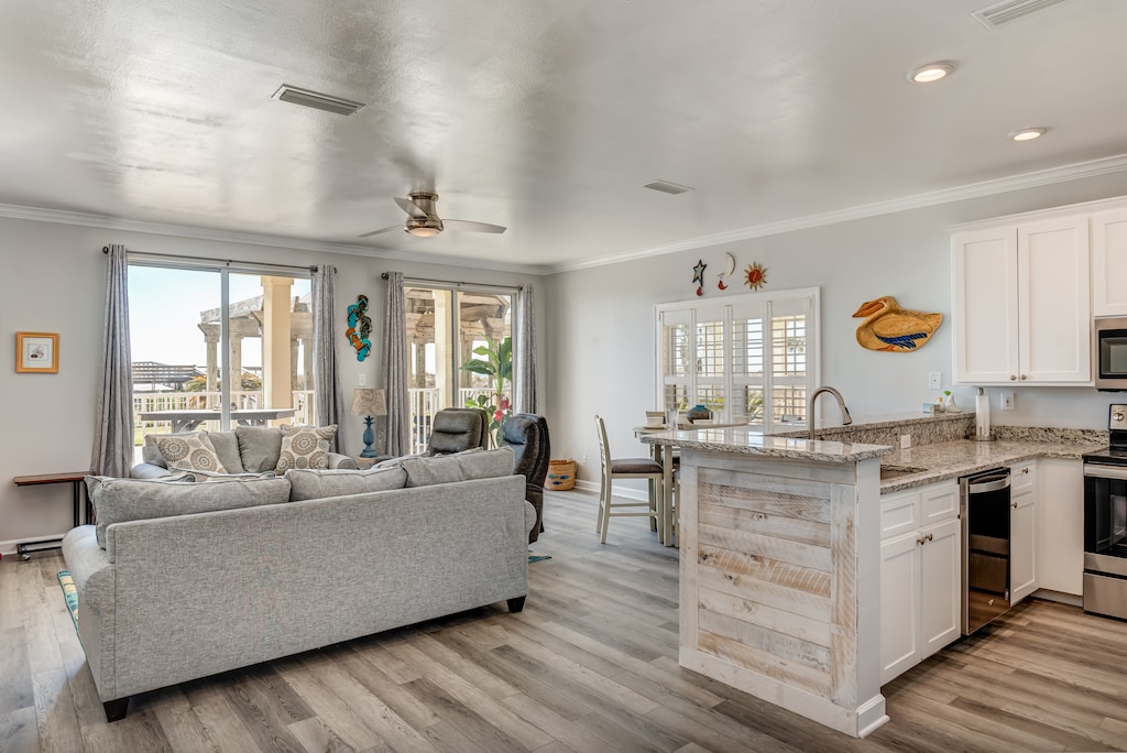 Wave Loud Dauphin Island Condo