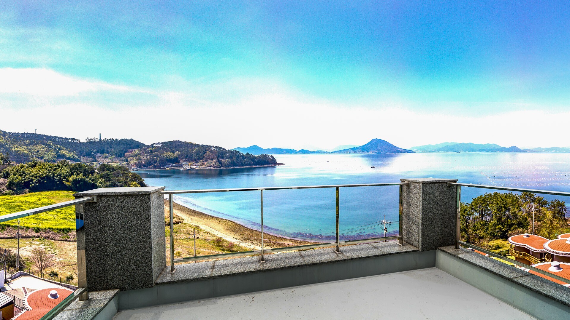 Property Image 1 - Divine Peaceful Apartment with Amazing Sea Views 5