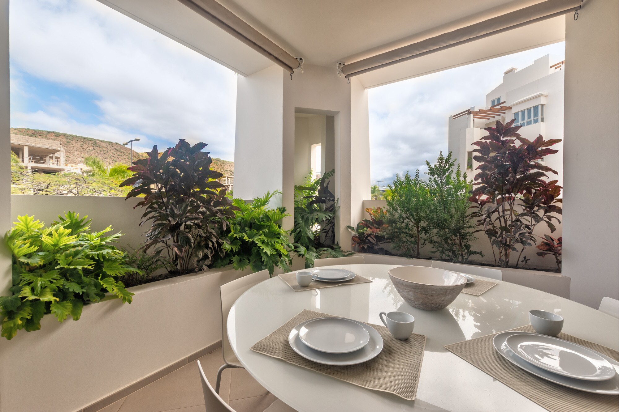 Large terrace with dining table 