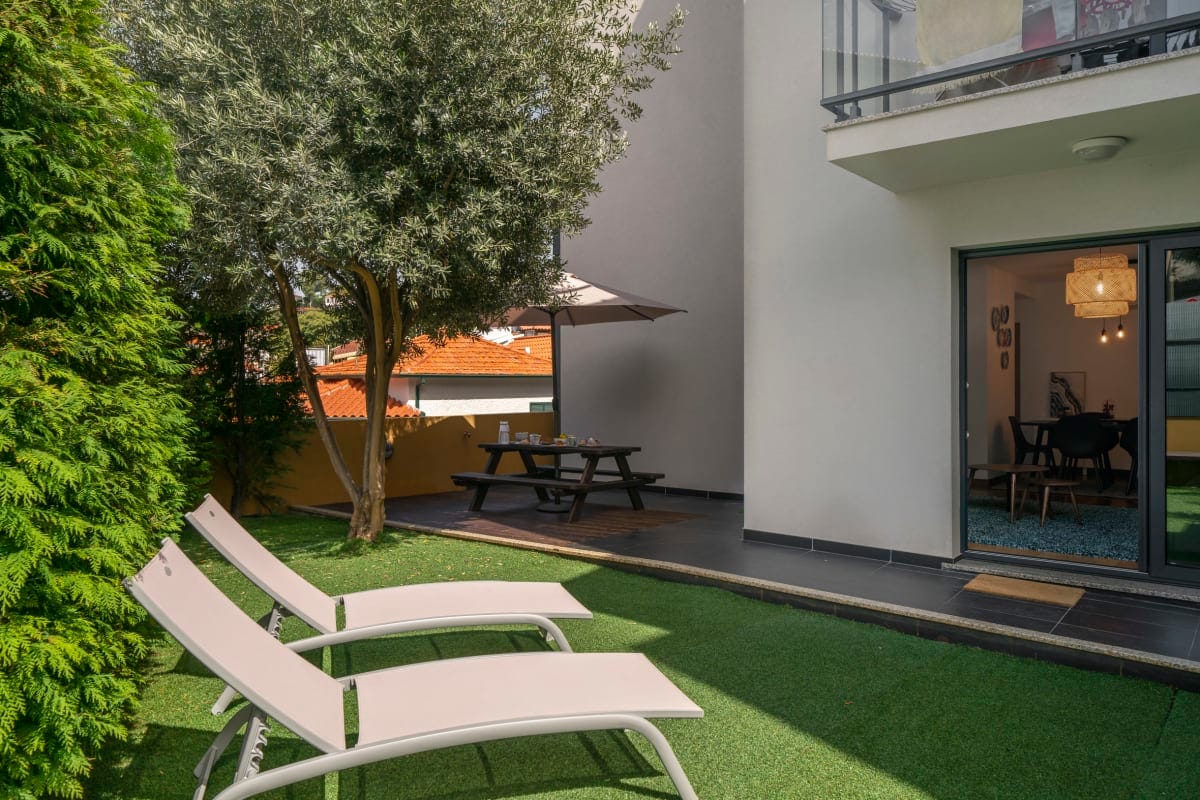 Property Image 1 - In the Funchal Centre, with outdoor area - Pena II