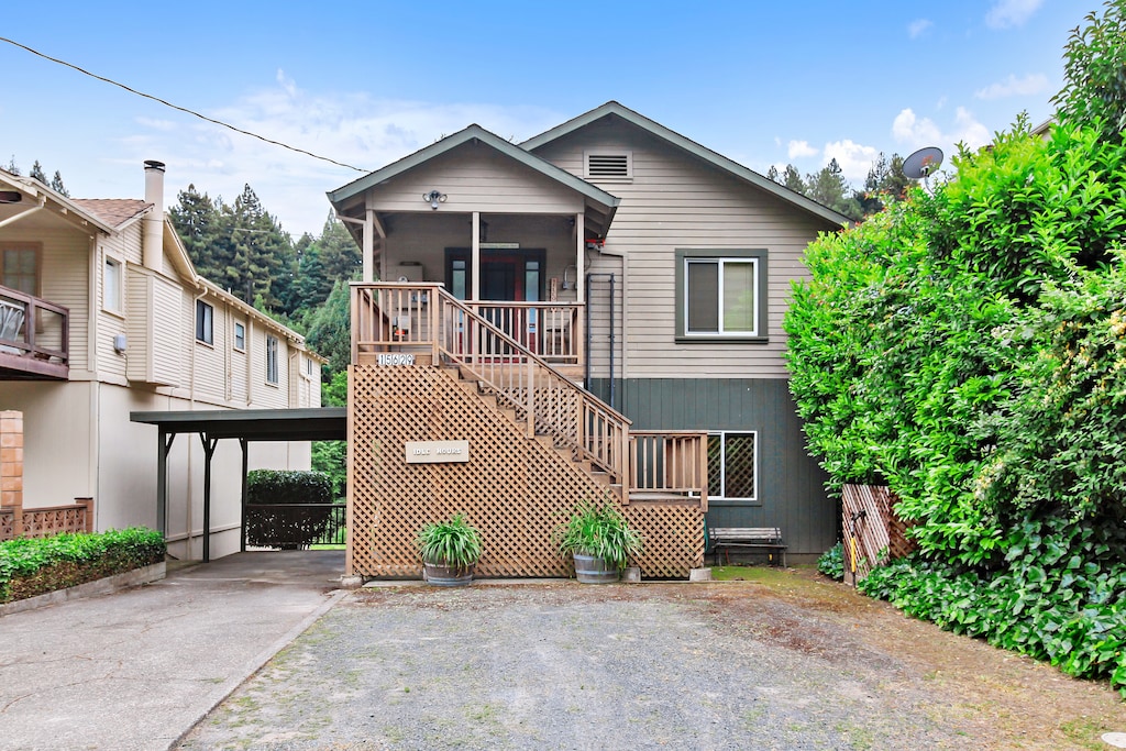 Welcome to Idle Hours! Parking for 3 cars.