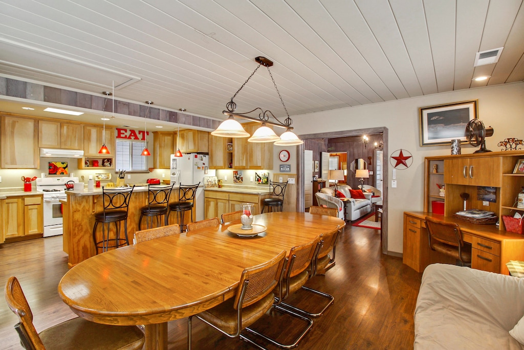 Great indoor spaces for cooking and gathering. 1000 piece puzzle, anyone?