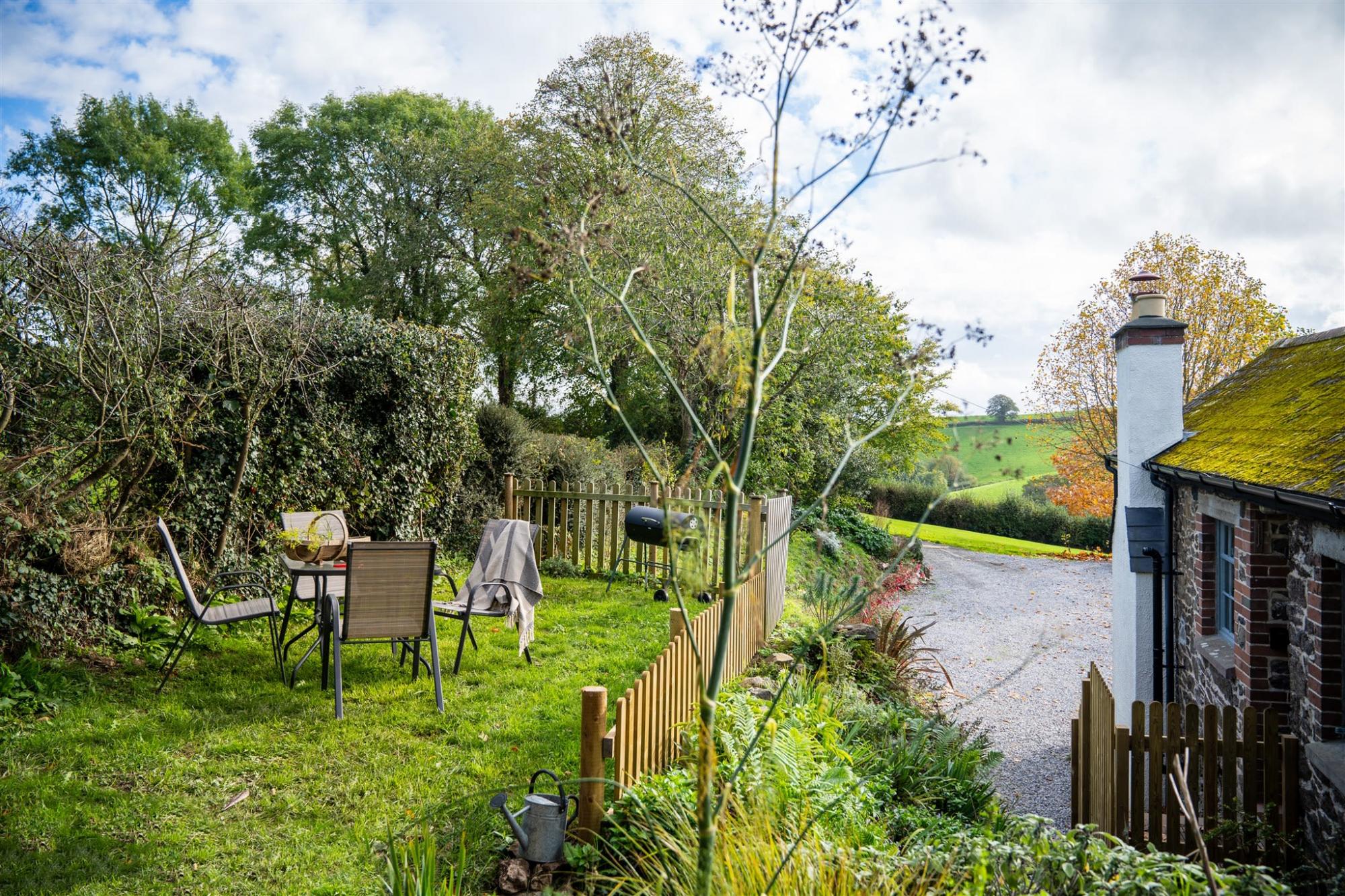 Property Image 2 - The Stables - Charming 15th-century rural bolthole