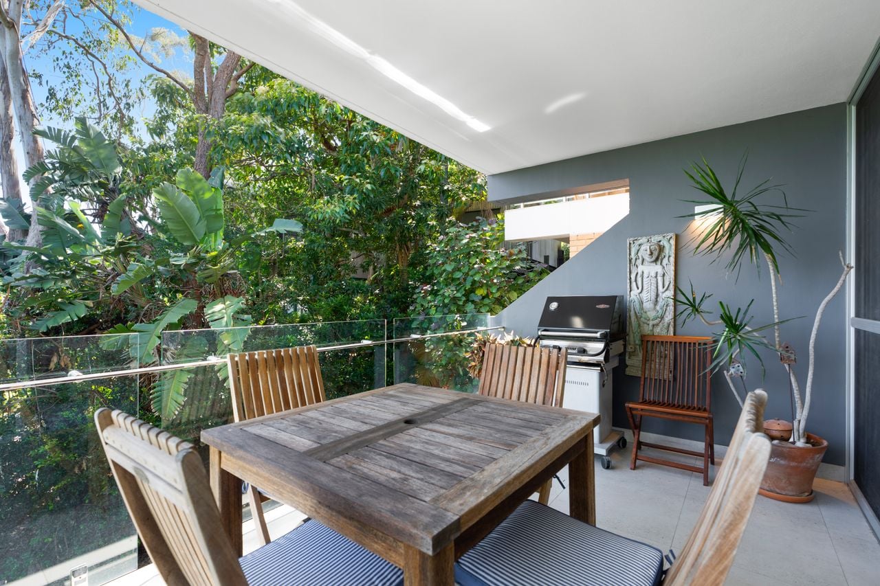 Kalimna 2 Picture Point Crescent 35