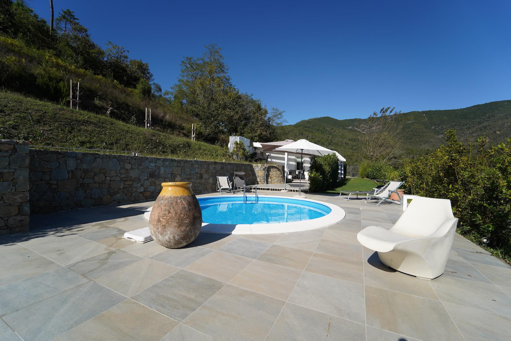 Property Image 2 - Secluded retreat overlooking the hills