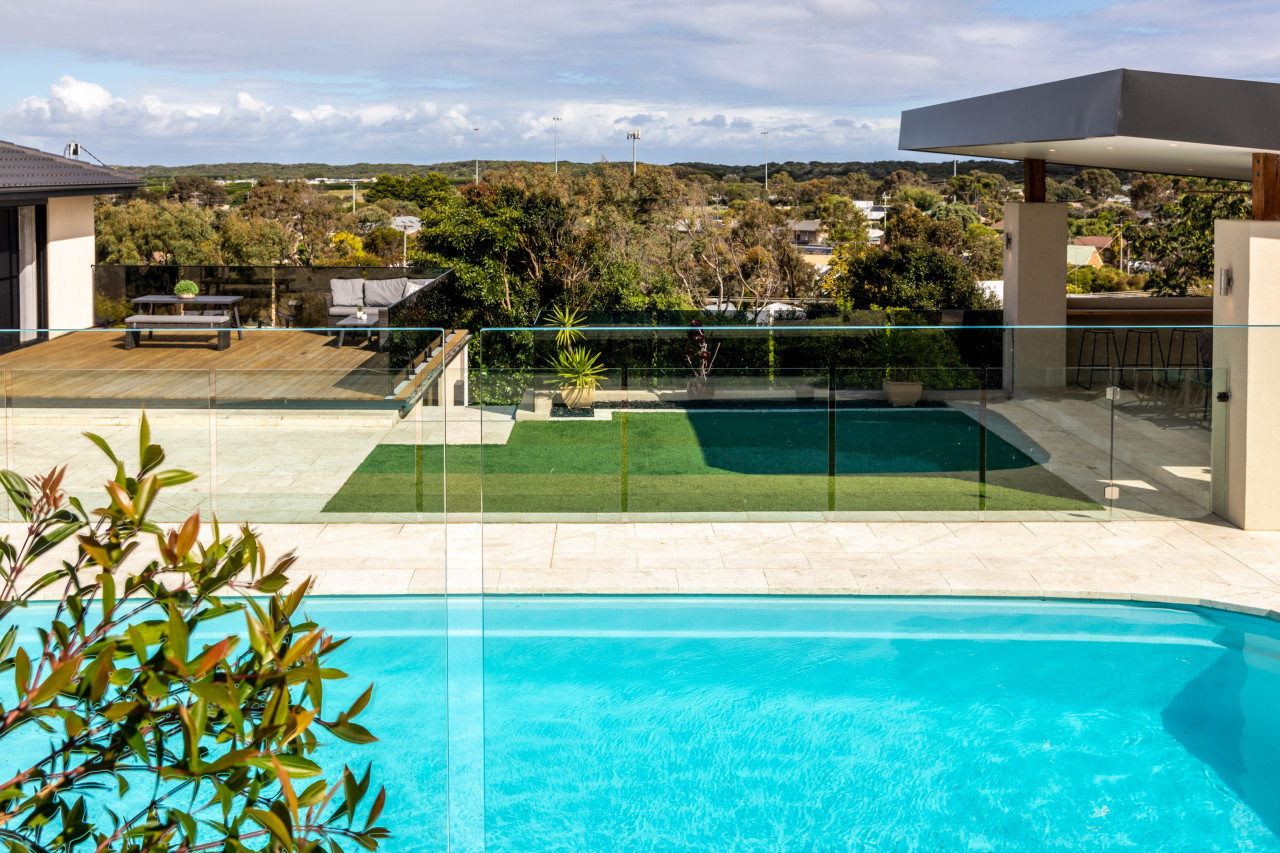 Property Image 1 - Luxurious Holiday Home with Large Pool in Ocean Grove
