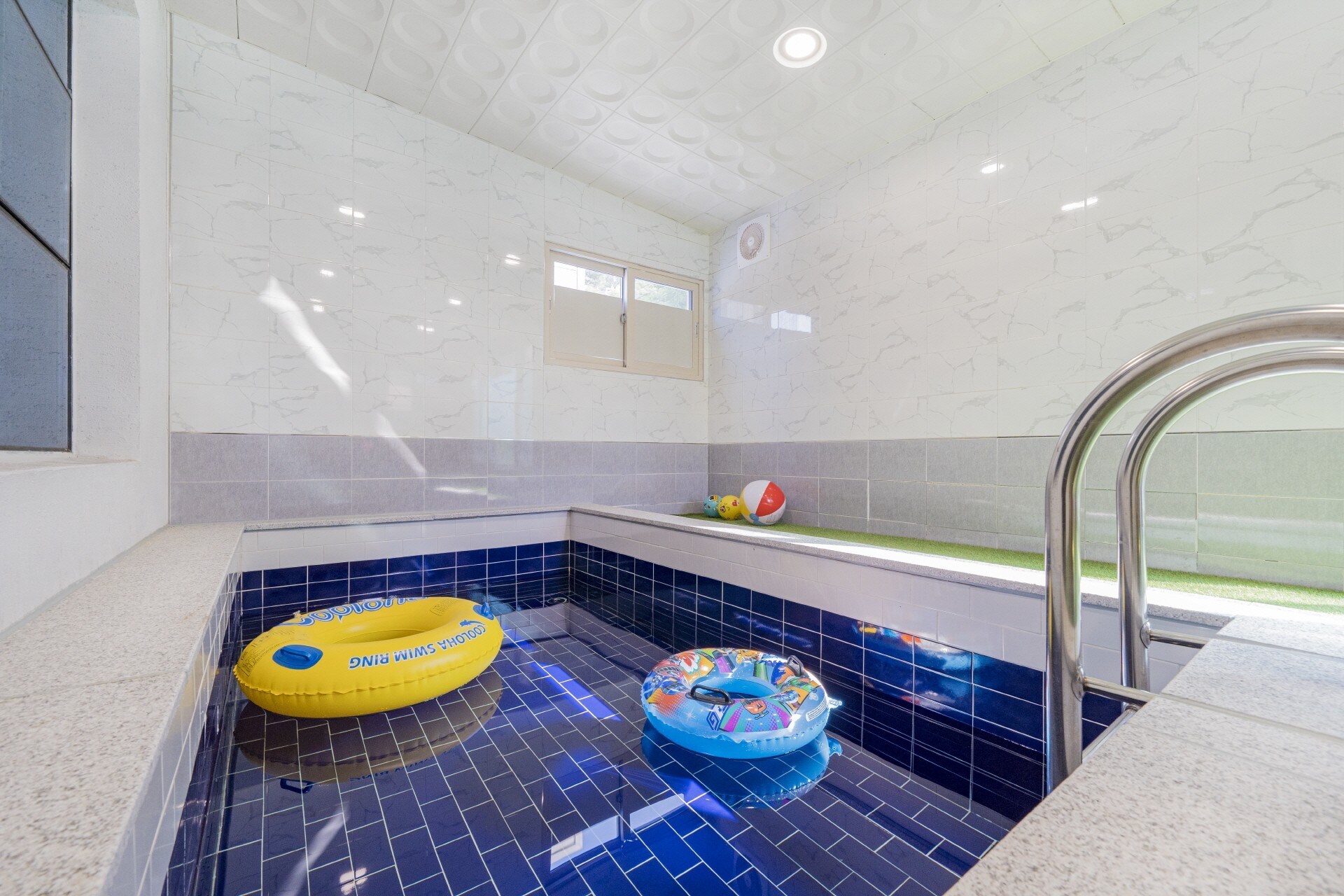 Property Image 2 - Perfect kids villa with private pool