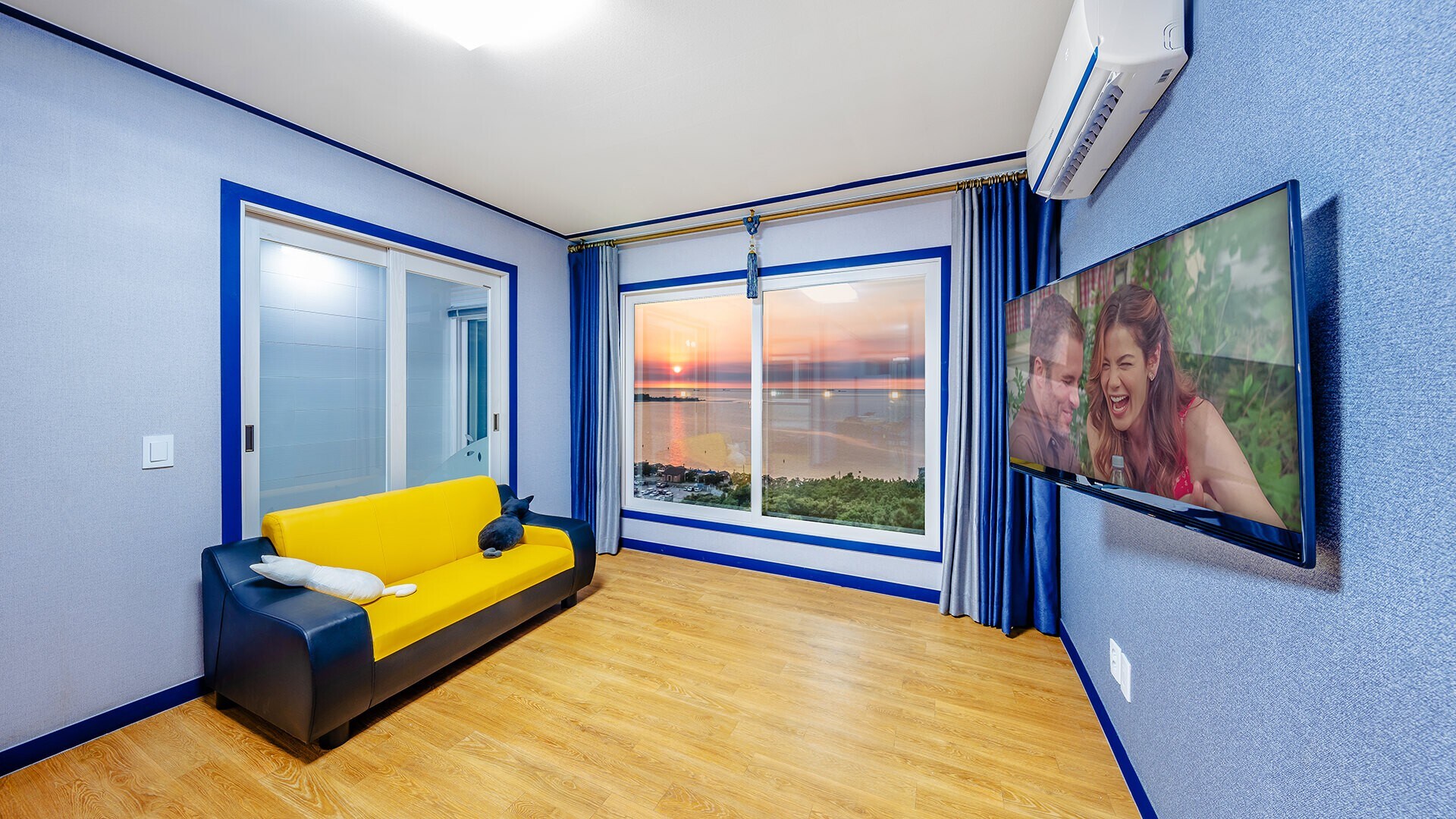 Property Image 1 - Cozy Sea View Home with Natural Light 4 